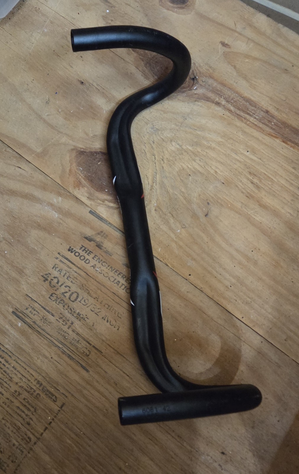 MOST Jaguar XA Aero aluminum alloy road bike handlebar.