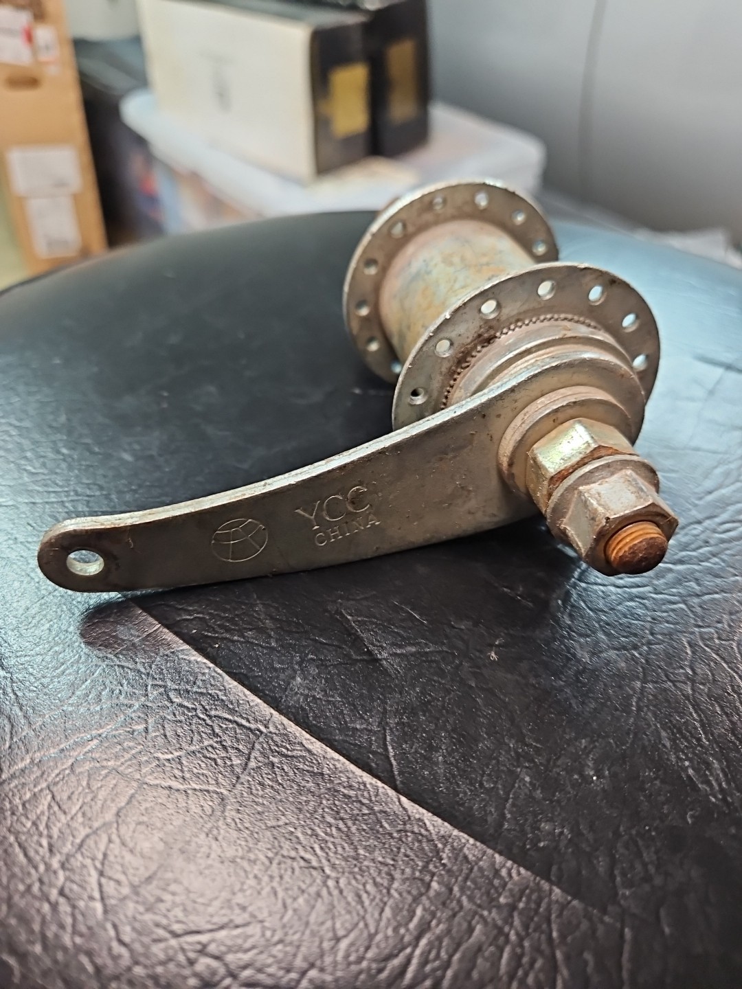 BMX REAR COASTER BRAKE HUB YCC CHINA 28H