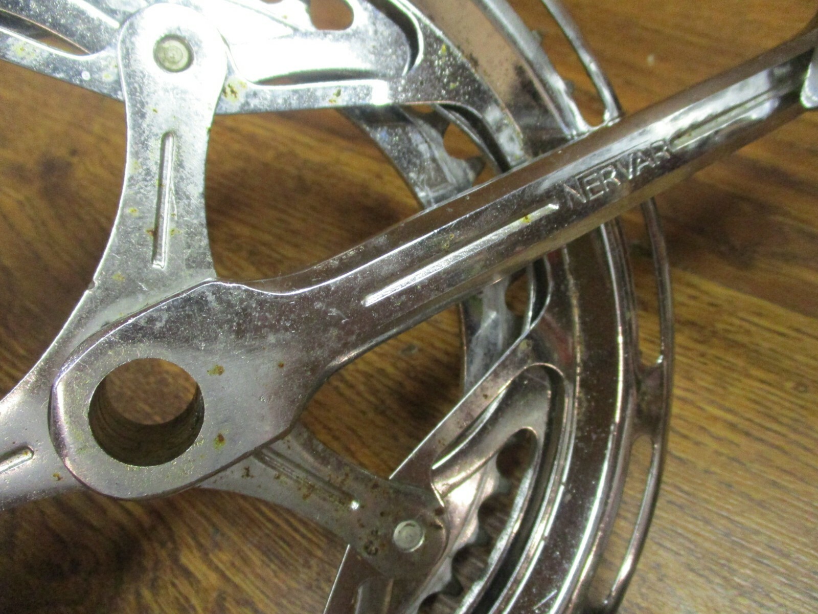 VINTAGE NERVAR 52/40T COTTER PINED CRANK SET CHAIN GUARD BOTTOM BRACKET PEDALS