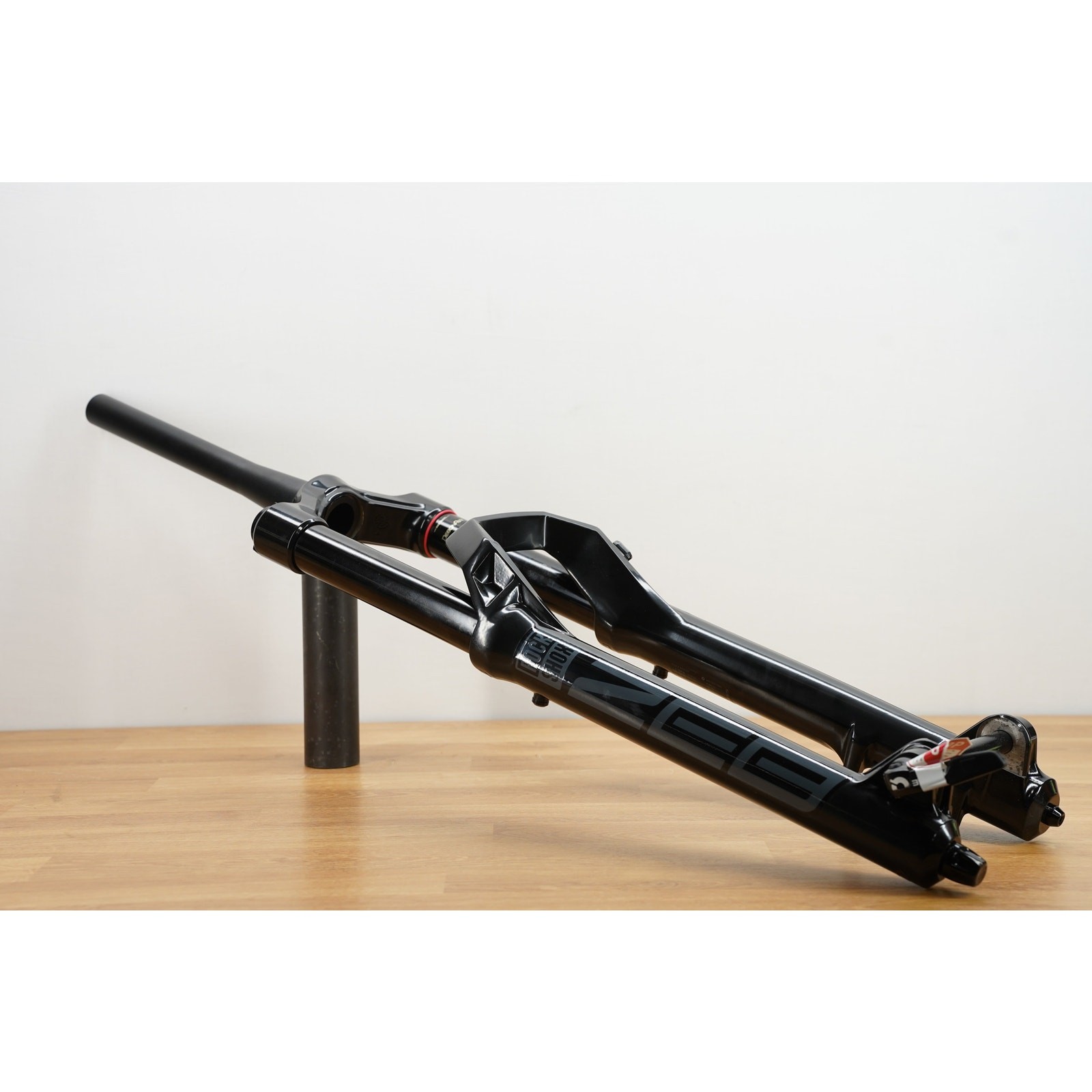 RockShox ZEB R 27.5 Fork» – 180mm – NEW OEM