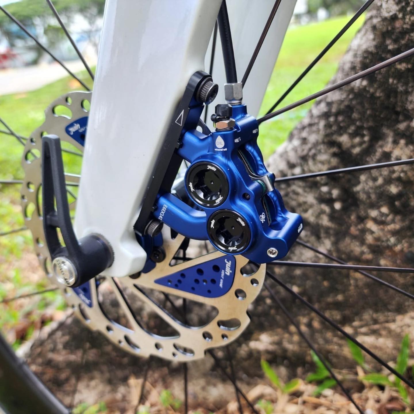 Juin Tech ETF 4-Piston Flat-Mount Hydraulic Brake Caliper Set 160mm for Shimano