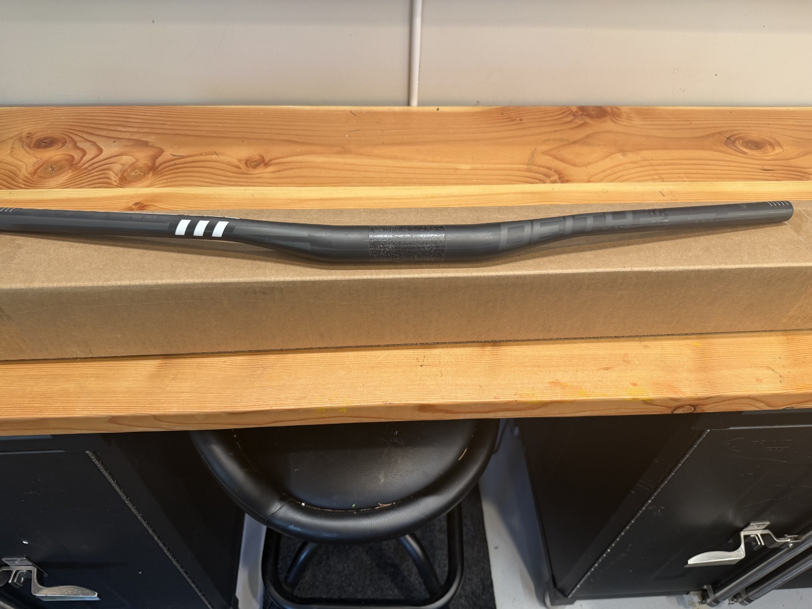 Deity Skywire 35 handlebar 15mm Rise Gray