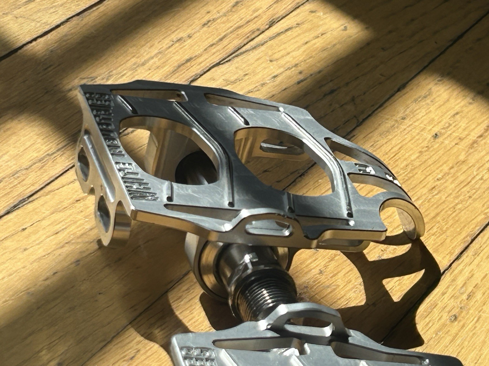 White Industries Urban Platform pedals