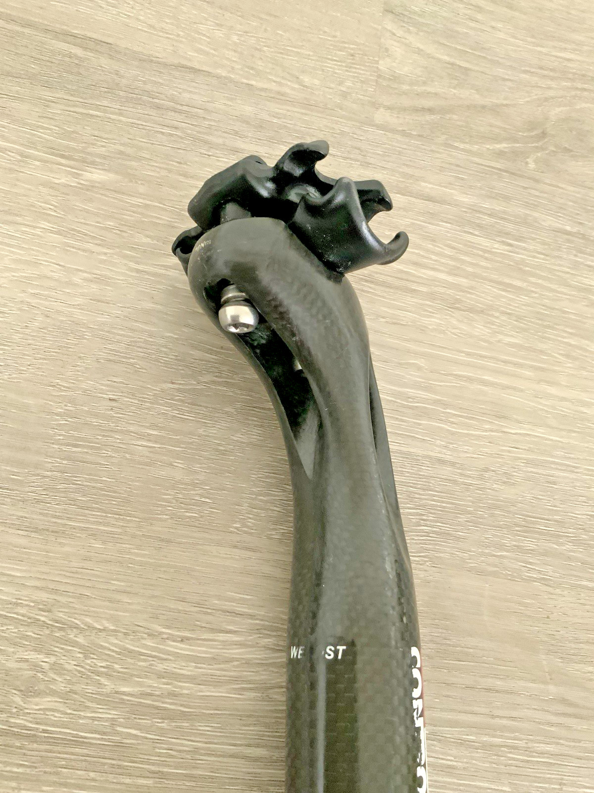 CONTROL TECH CARBON SEAT POST AERO 31.6 MM x 350 MM TOTAL LENGTH 214 GRAMS