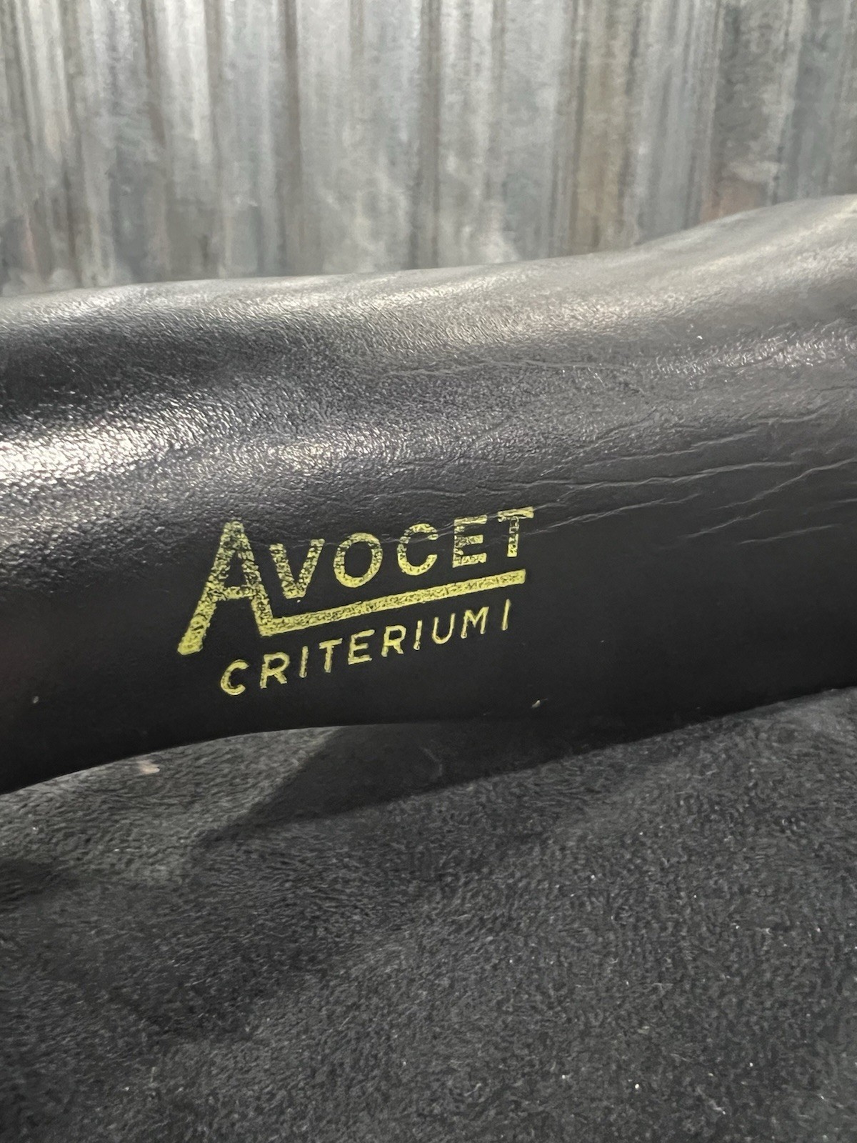 Nice! VINTAGE AVOCET CRITERIUM 1 BLACK LEATHER SADDLE Schwinn Raleigh Trek Bike