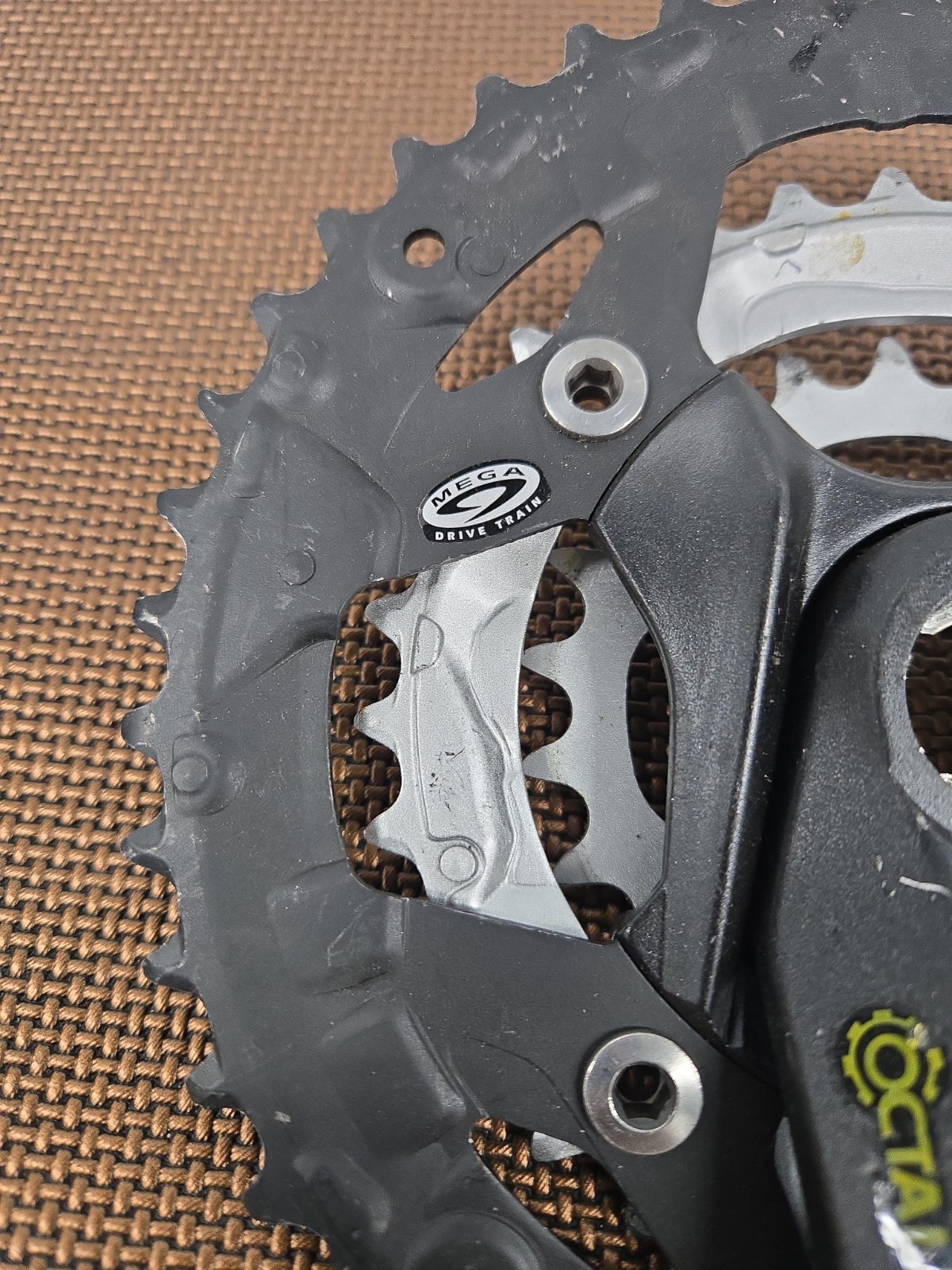 Shimano FC-M430 Crankset 175mm, 44/32/22, 9 Speed, Octalink