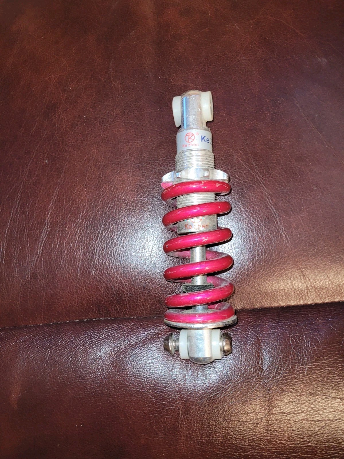 Ke Zhen Suspension Red Shock 850LBS