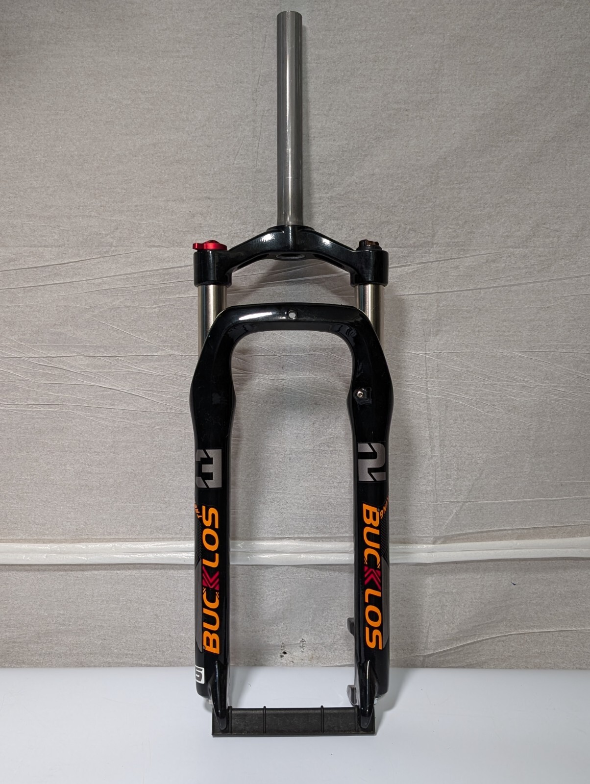 Bucklos 26″ Suspension Fork & FMF Padded Butterfly 31.8″ Handlebars