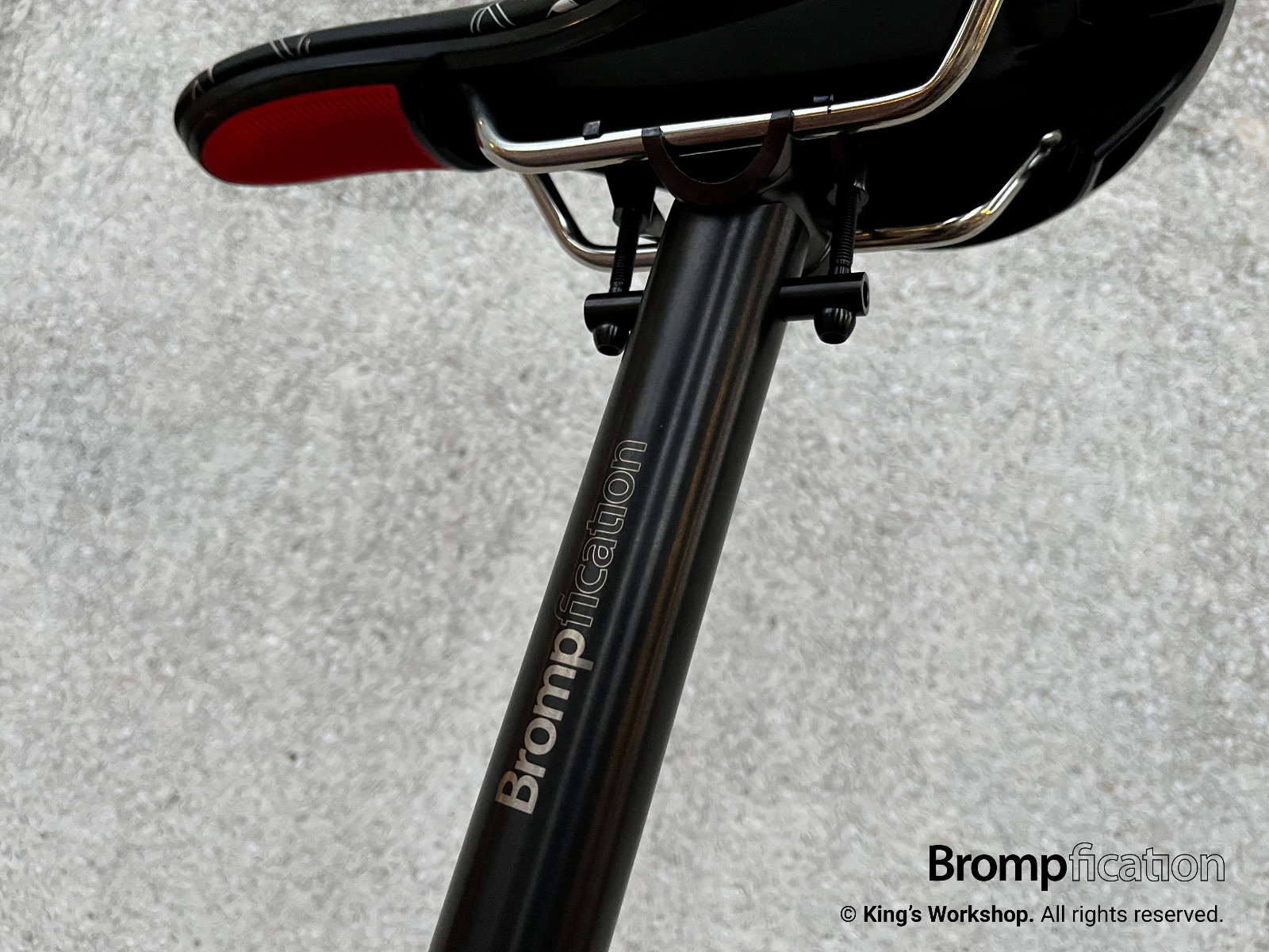 Brompfication Titanium Seatpost (Black edition) for BROMPTON (⌀ 31.8 / L 520mm)