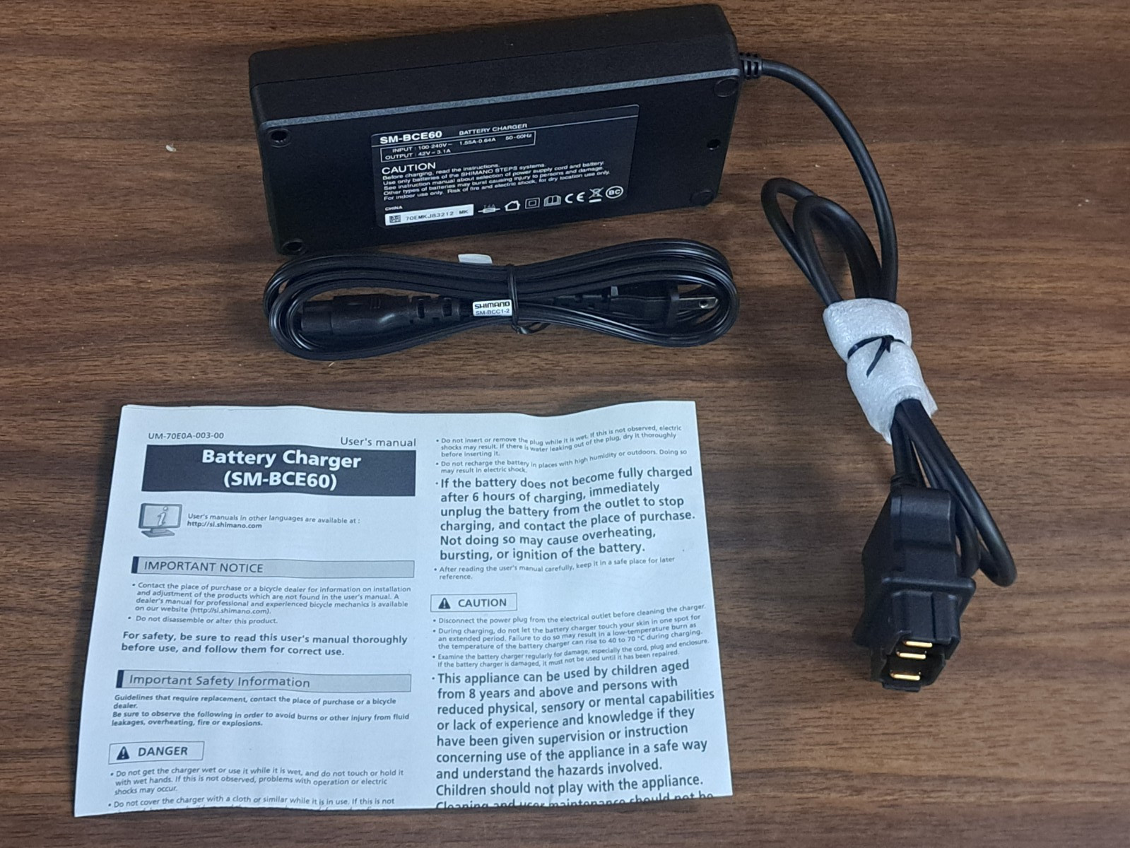 SHIMANO Steps EC-E6000-2 Charger BT E6000 E6010 E8000 SM-BTE60 – NEW