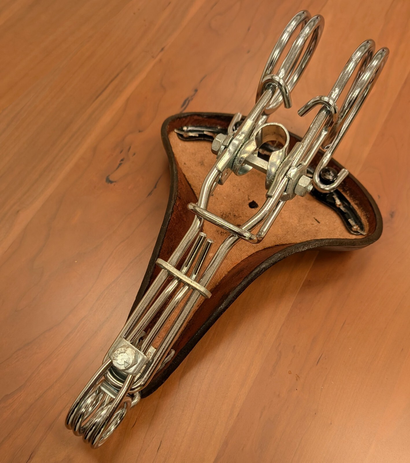 VINTAGE STYLE BROWN LEATHER HAIRPIN BIKE SADDLE CHROME STEEL – SHIPS FREE USA