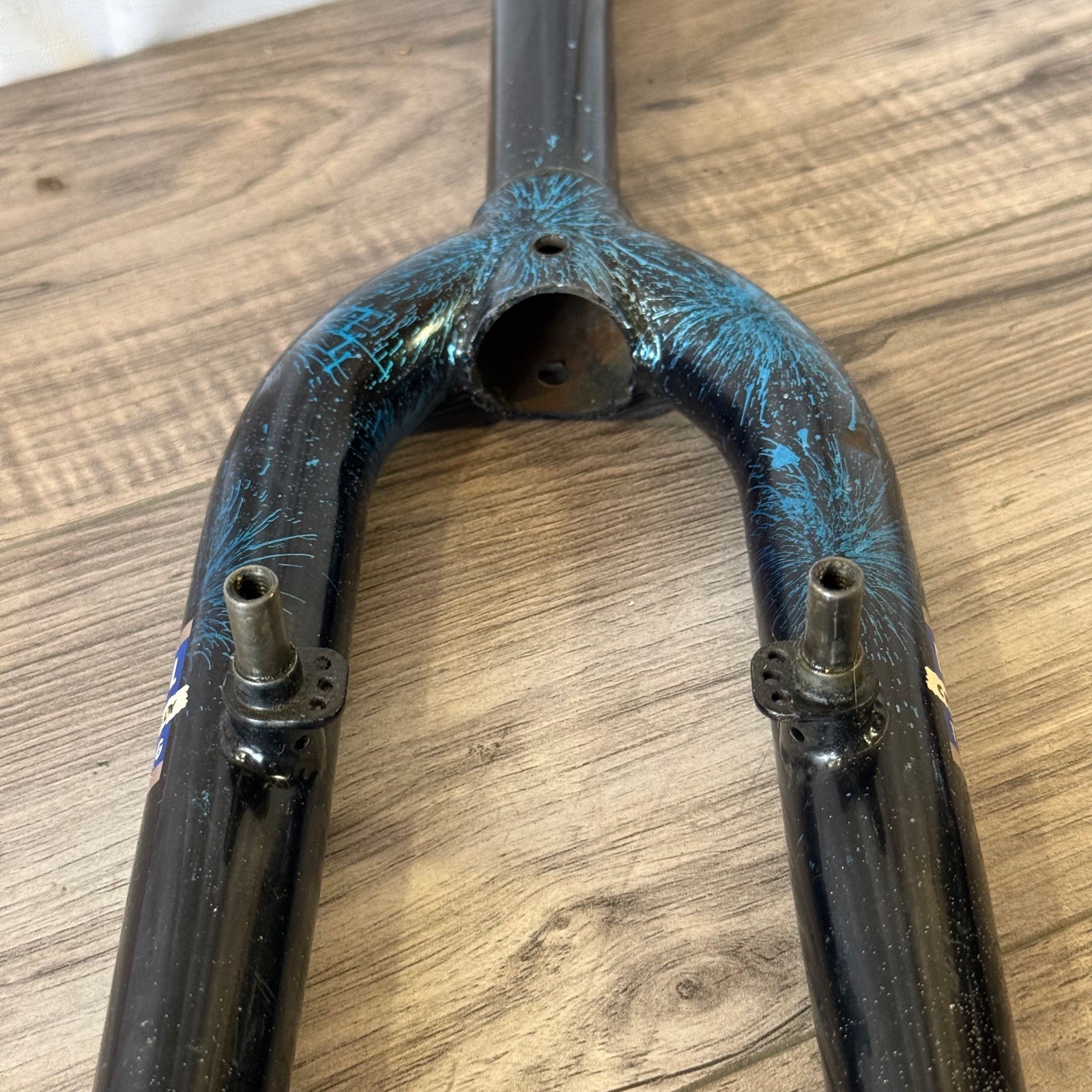 Vintage 90s  1 1/8 Threaded MTB Fork 26 150mm 395 Axle-Crown Back Blue Sparkle