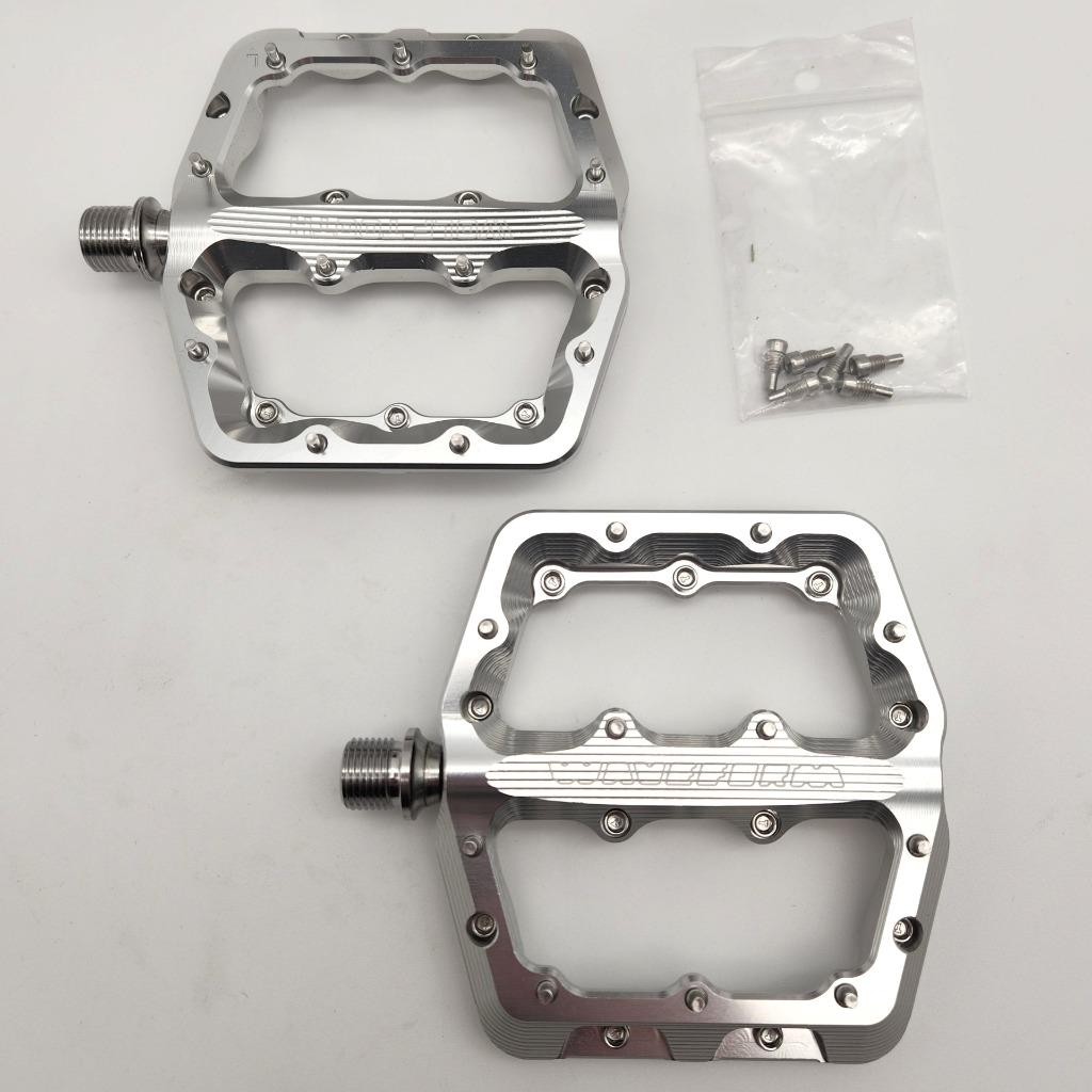 Wolf Tooth Waveform Aluminum Silver Small Platform Pedals MTB BMX 9/16″ OPEN