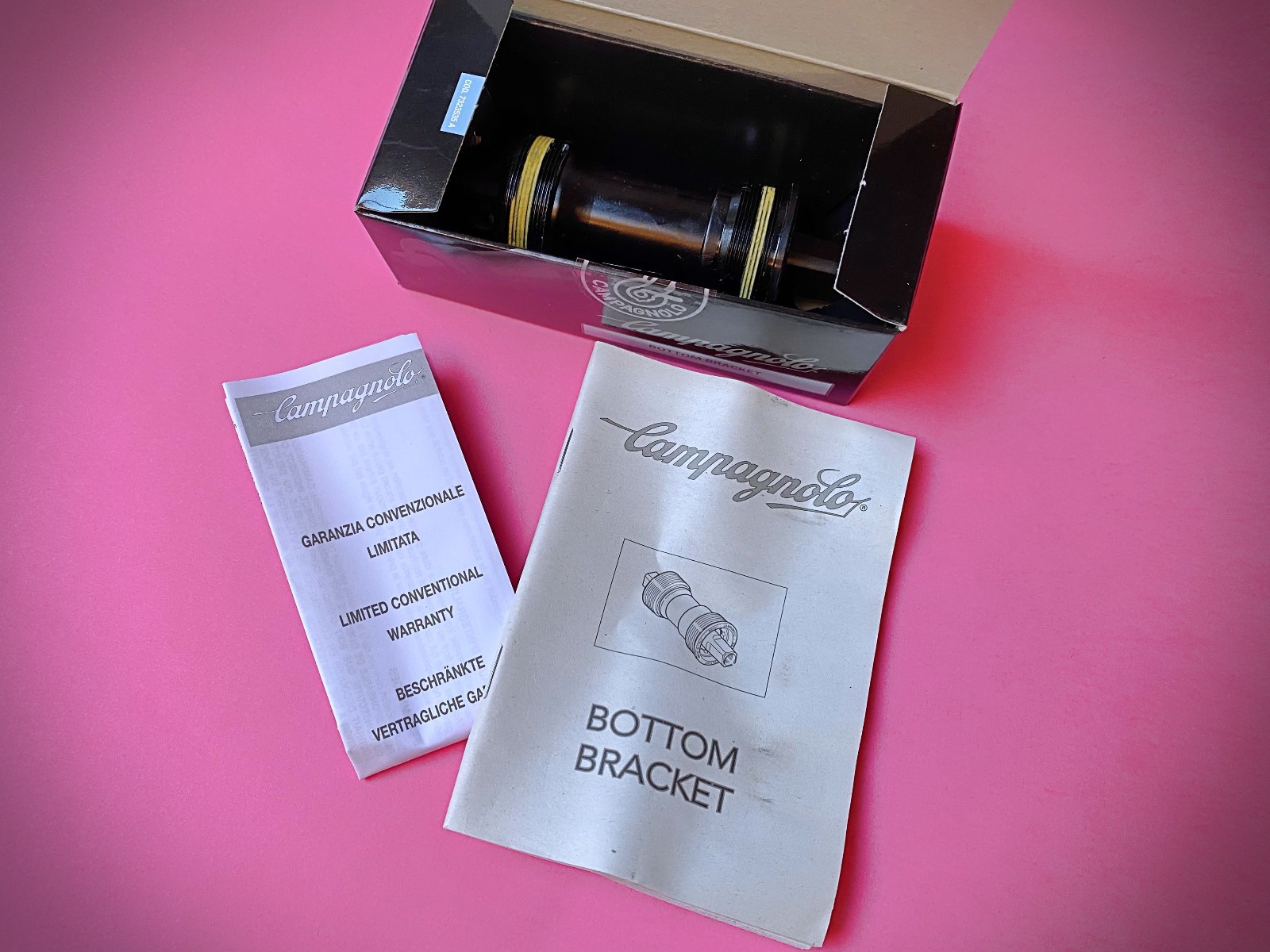 Campagnolo Centaur Bottom Bracket ITA THREAD AXLE 111mm NEW