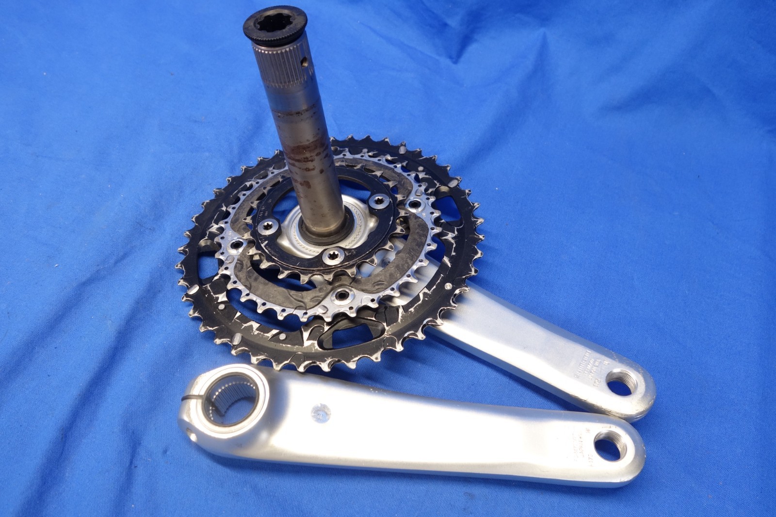 Shimano Deore XT FC-M770 3 x 9 MTB Bike Crankset, 44/32/22t, 175mm