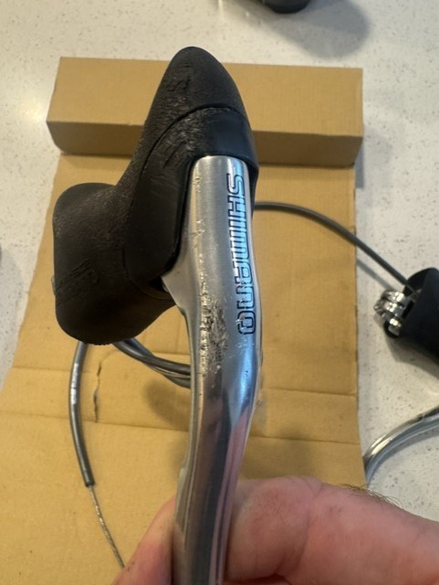 Shimano SH-BL-R600 brake levers Used