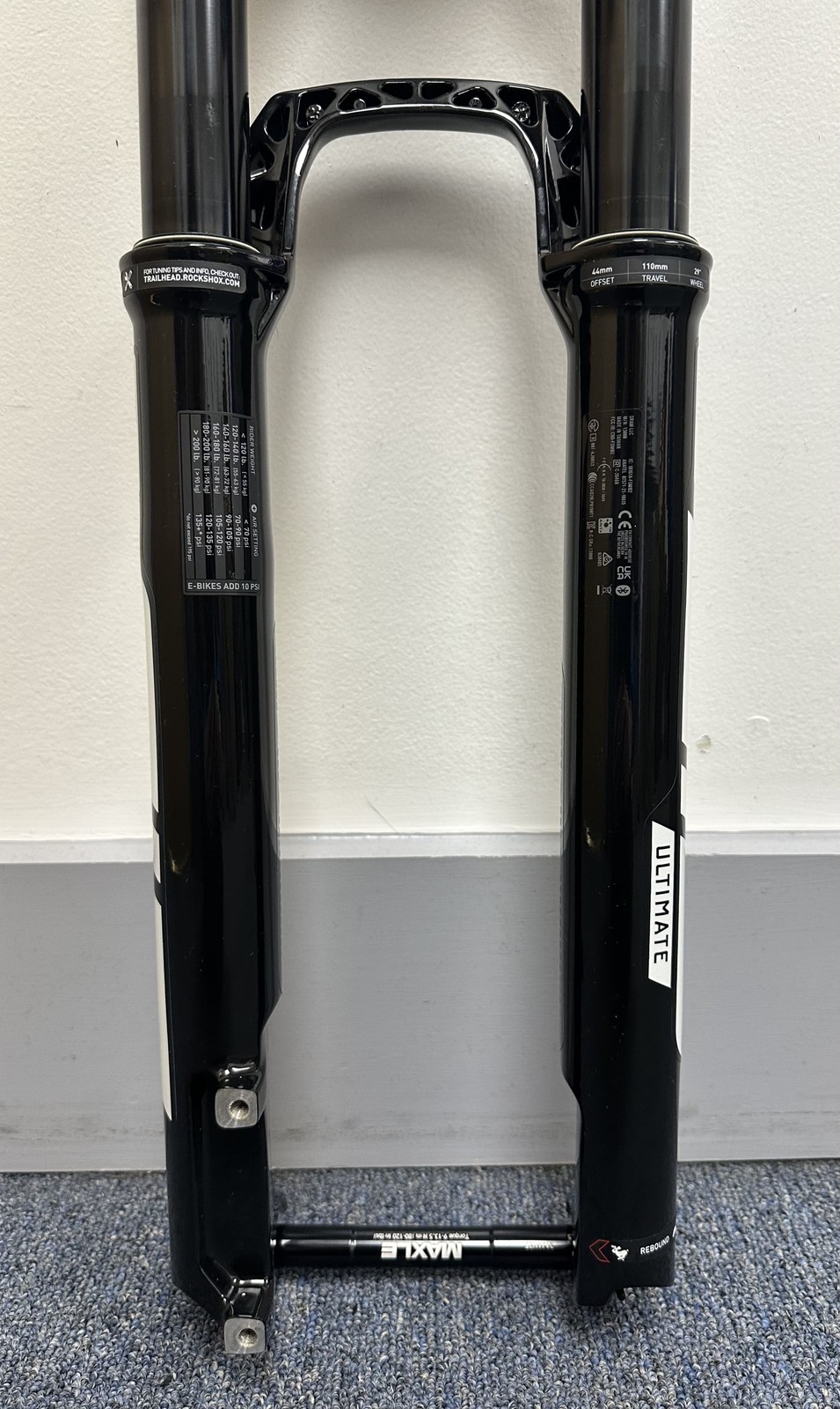 RockShox SID SL Ultimate Flight Attendant Race Day 29″ Fork: 110mm, Boost, *OE*