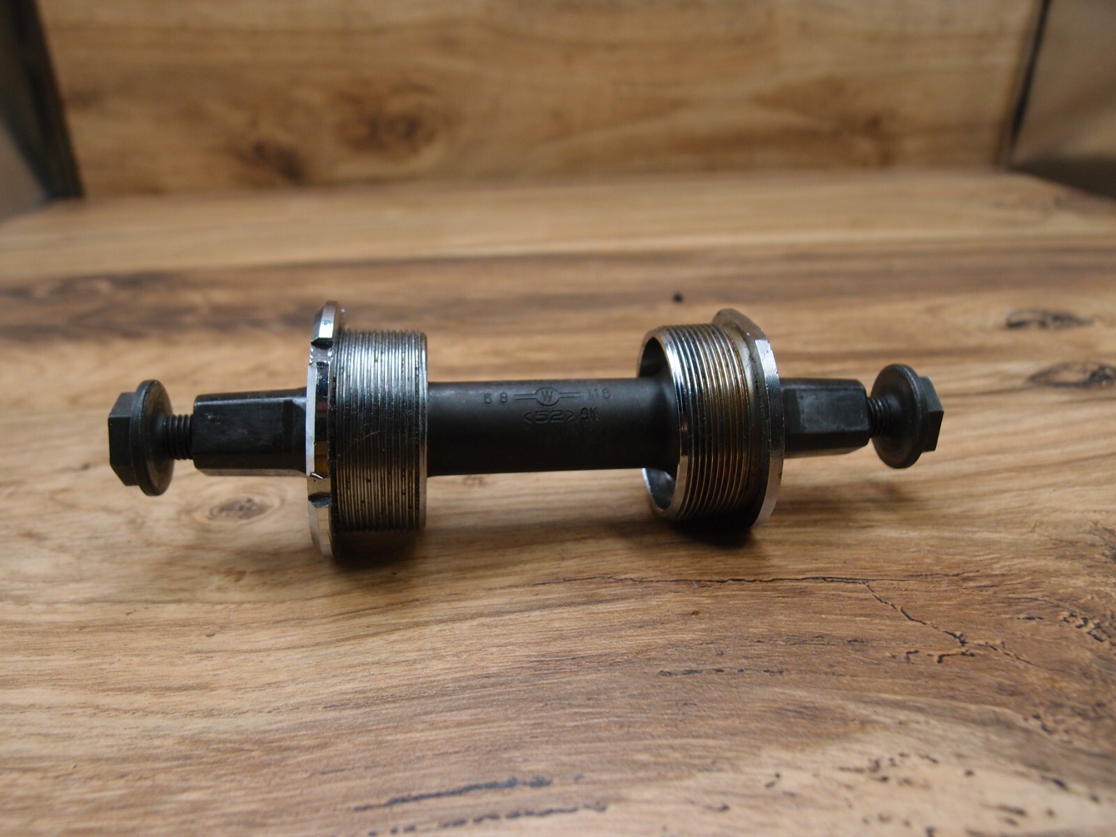 bottom bracket Shimano 600 Arabesque VIA Japa One Key Release 116 mm BSA / 68 mm