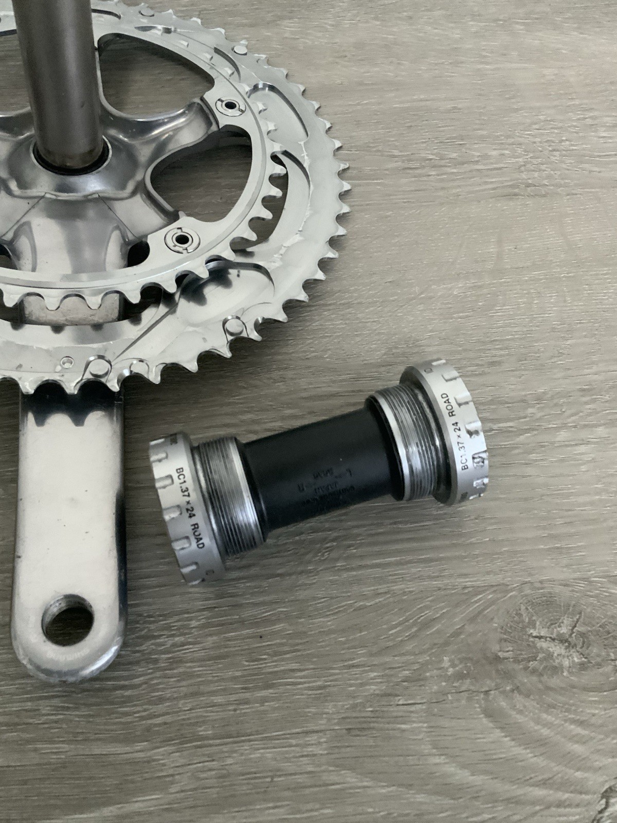 DURA ACE CRANKSET 10 SPEED DOUBLE 53-39 TOOTH 175 MM ARMS 7800 W/ 7800 BRACKET