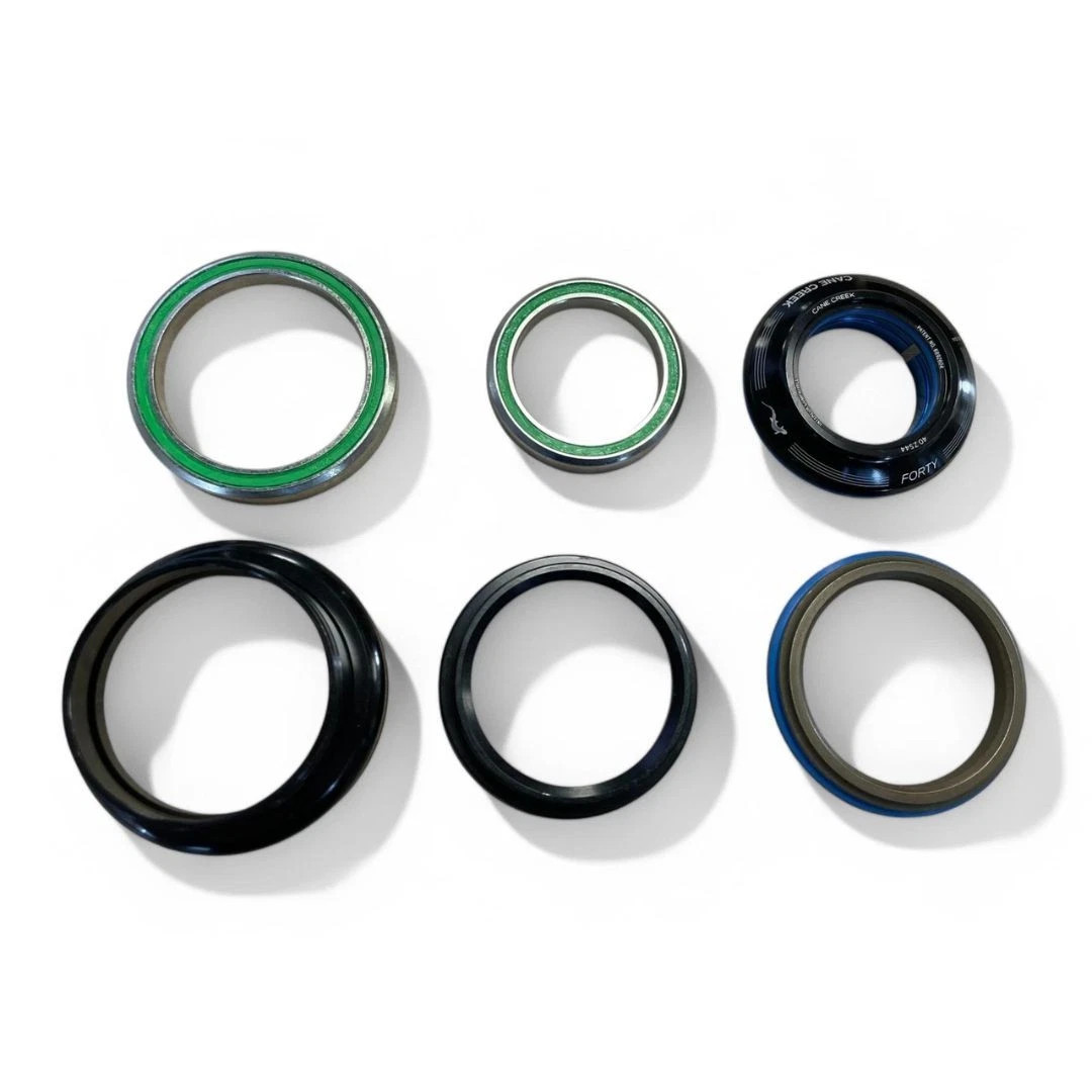 Cane Creek 40-Series Headset ZS44/EC44 Tapered – Short Cover – Black