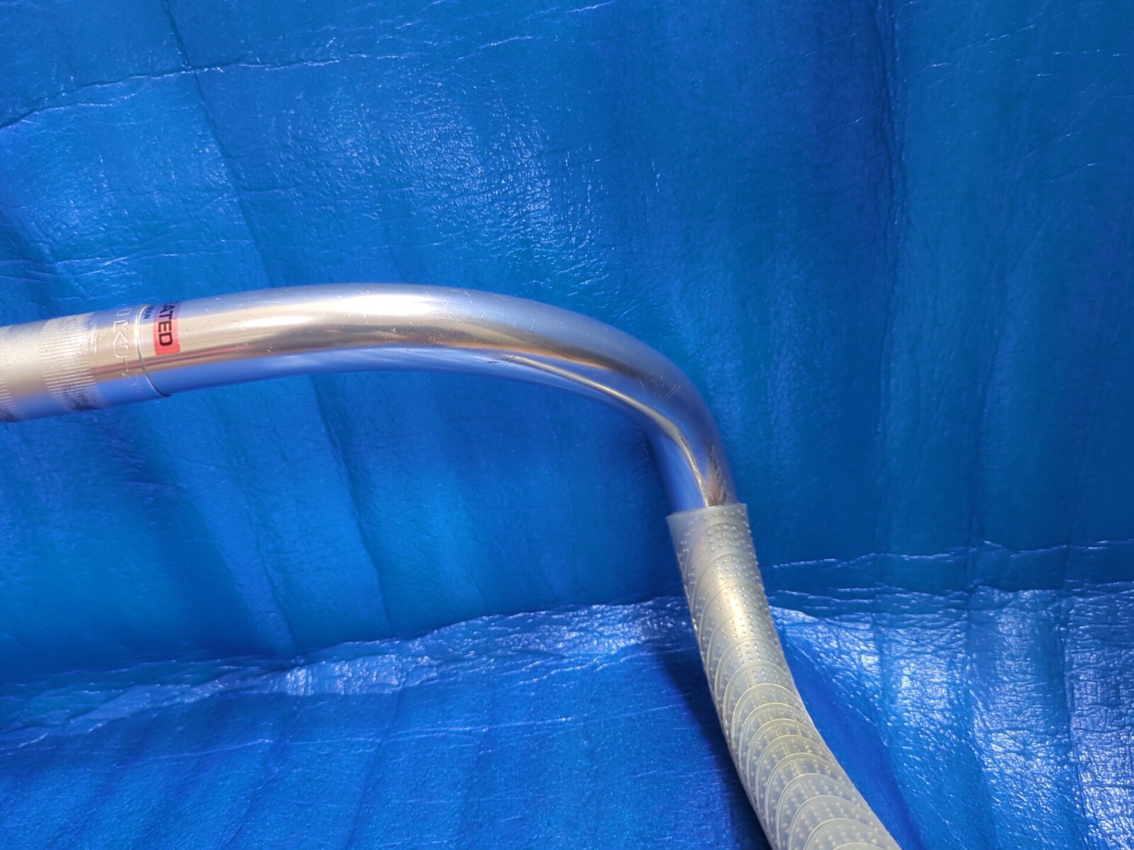 Nitto B125 AA 370mm NJS Handlebar + Soyo Grips