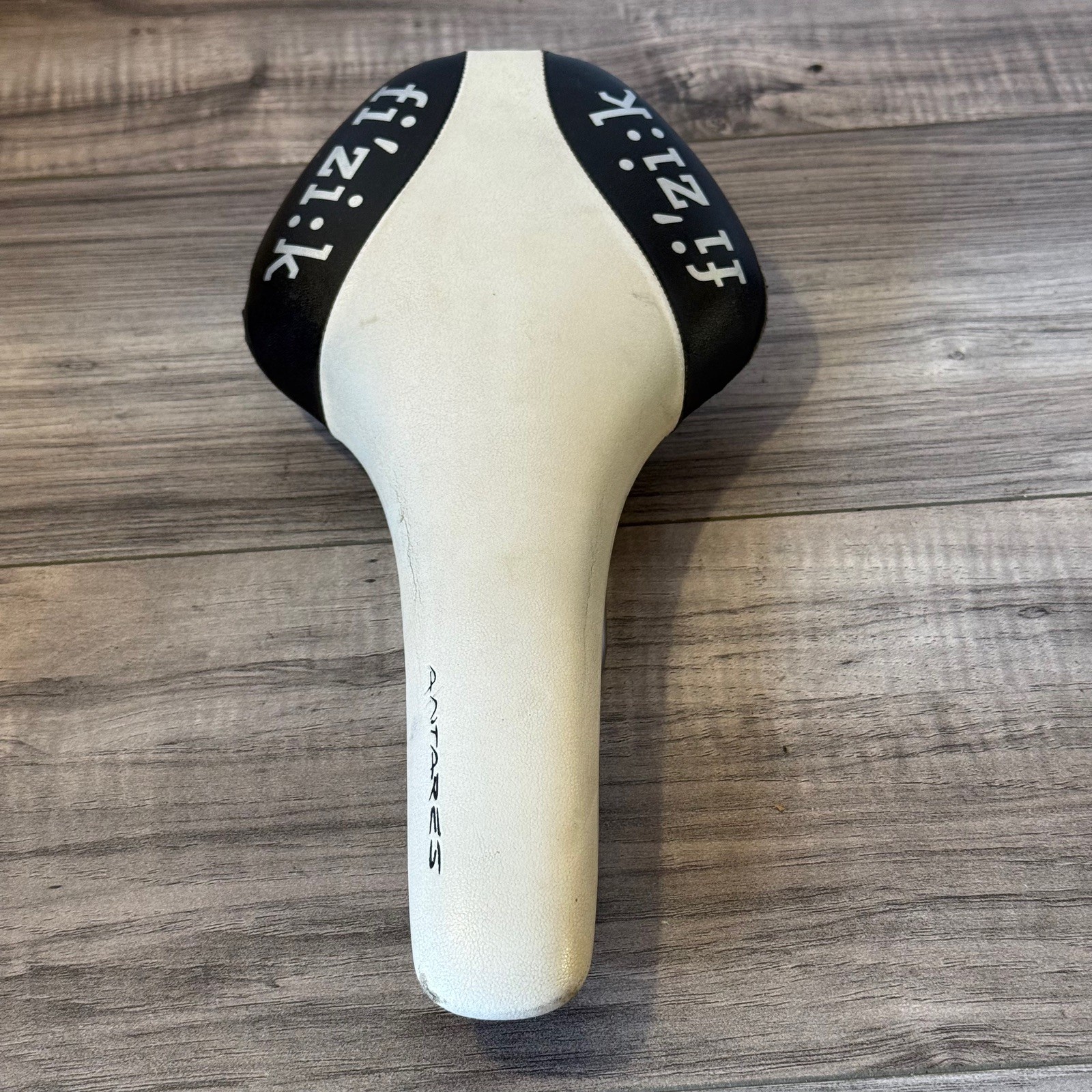 Fizik Antares Saddle K:IUM Ti Alloy Rails White with Black 139mm
