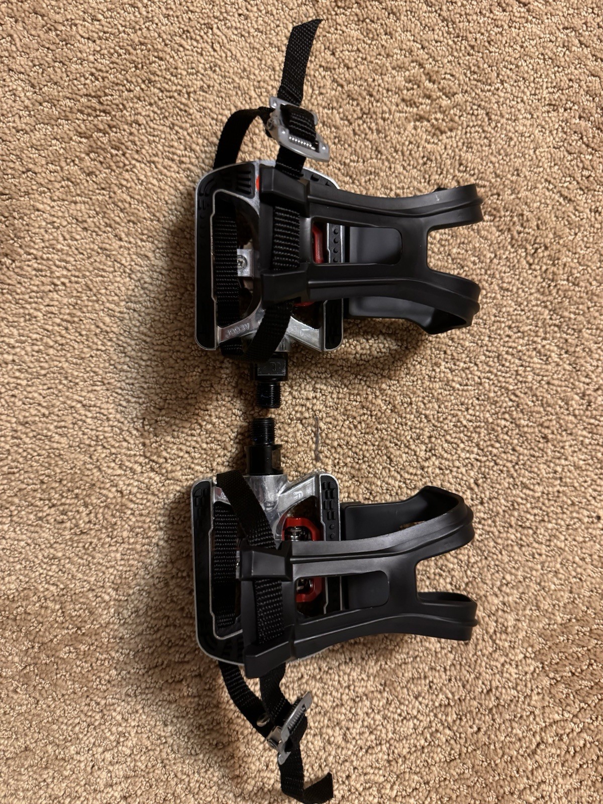 Clipless Bike Pedals w/ Toe Clips & Straps 9/16 in Sealed Bearings