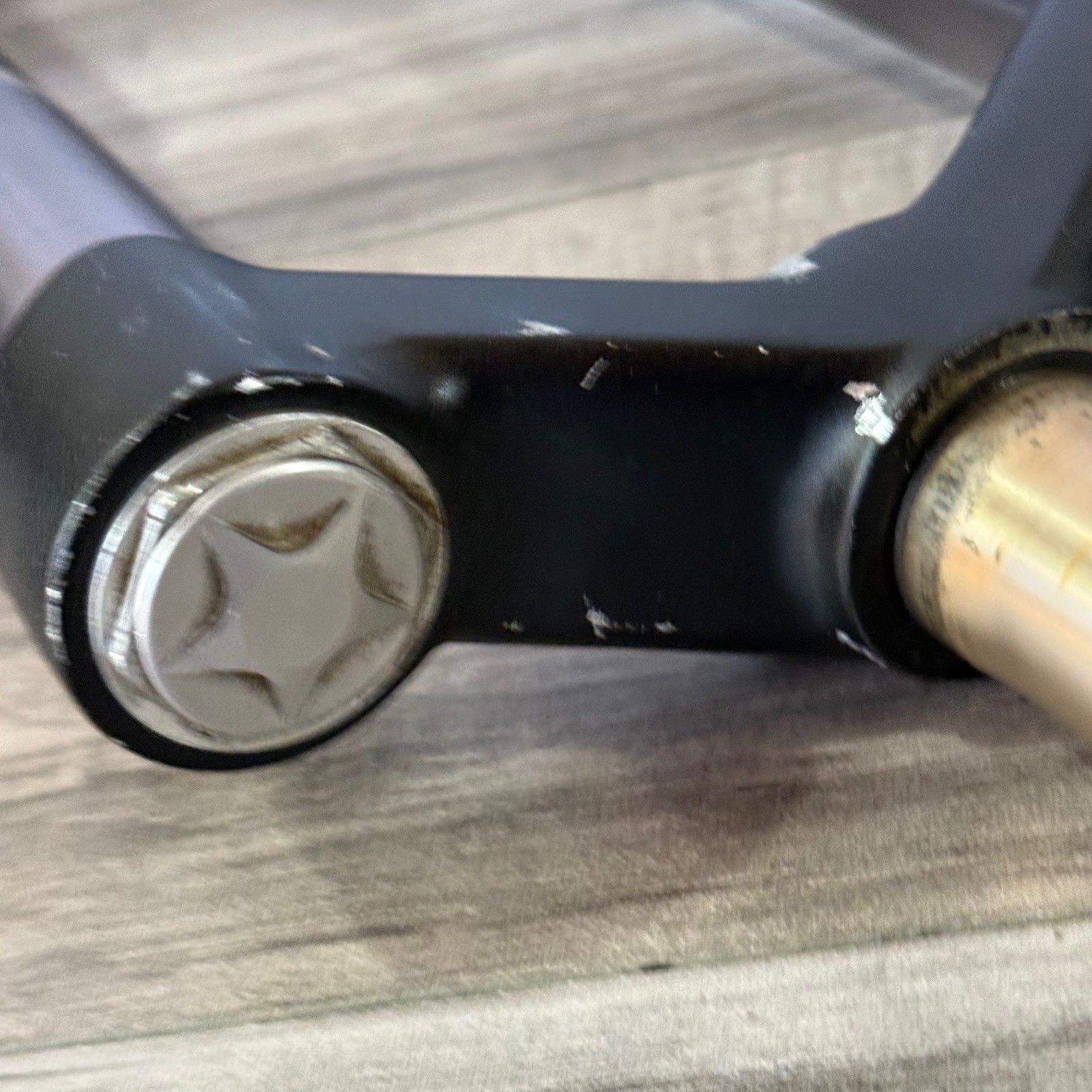 Maverick SC32 Single Crown Fork 1 1/8 200mm 100 Travel Inverted Fork 
