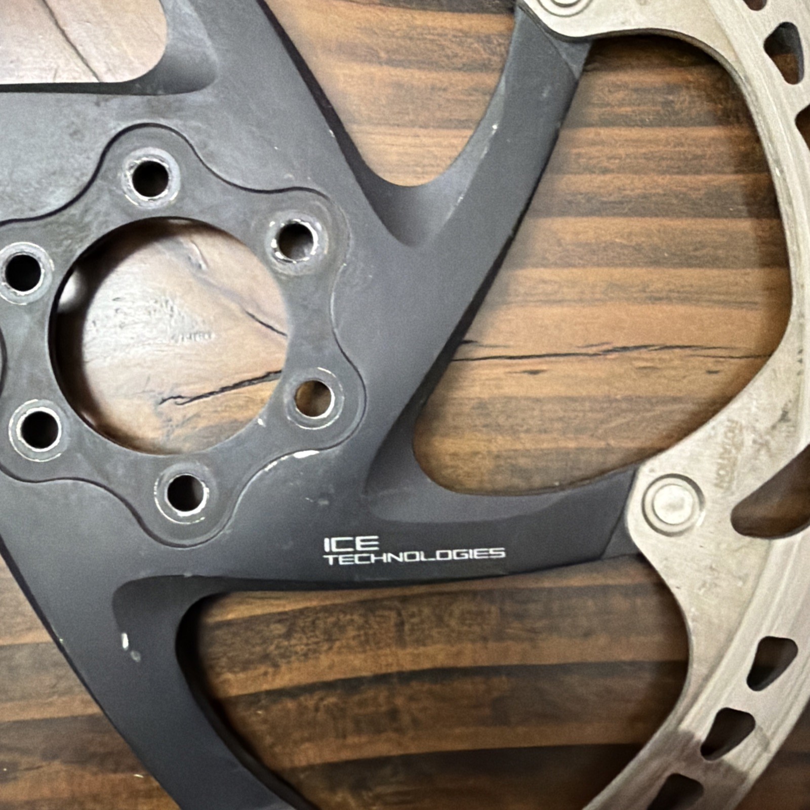 Shimano SM-RT86-L Ice Technologies Rotor – Deore XT – 203mm, 6 bolt – Lightly Us