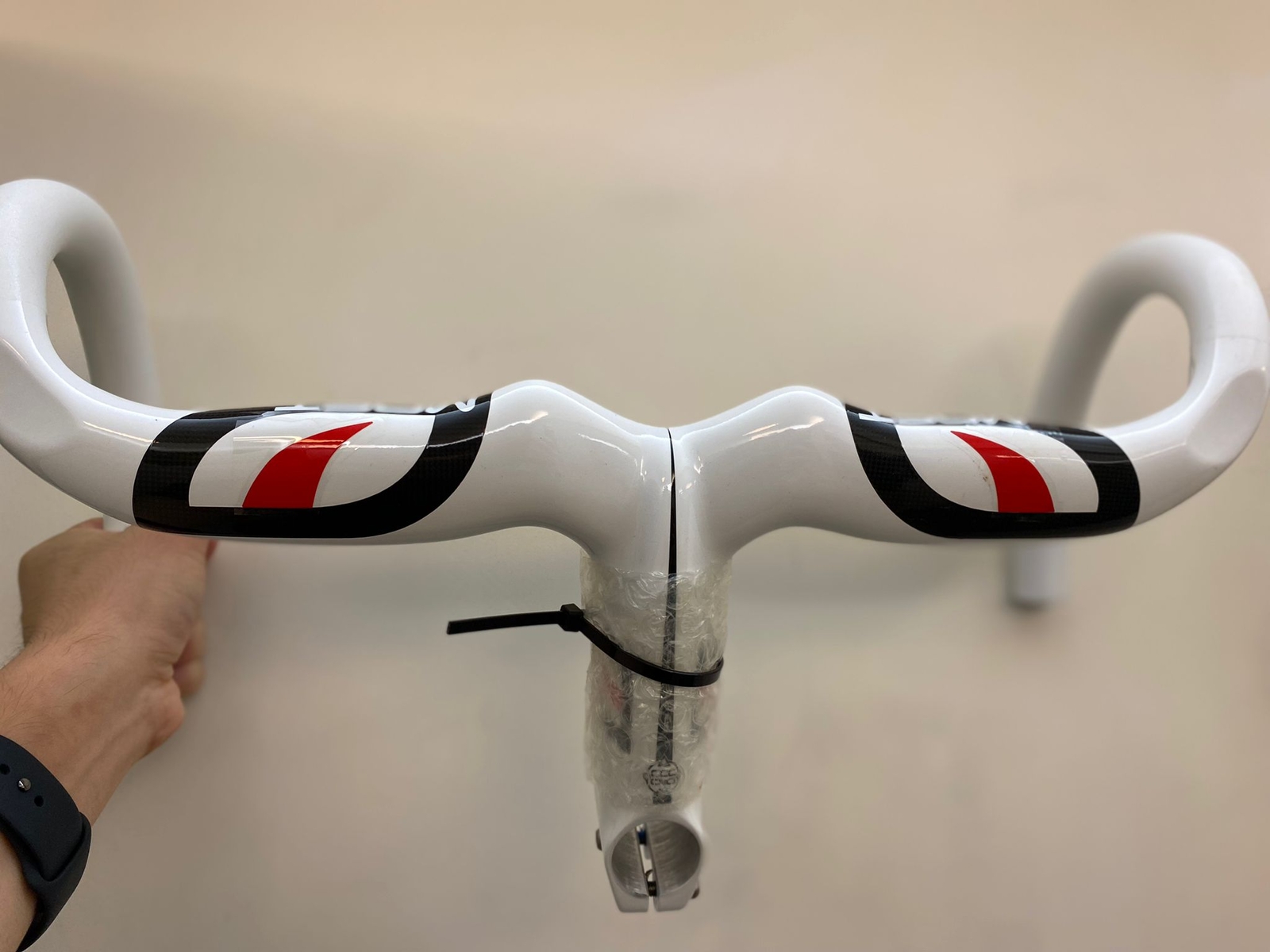 MOST 2013 TALON AERO 1K CARBON INTEGRATED HANDLEBAR NOS BLACK / WHITE