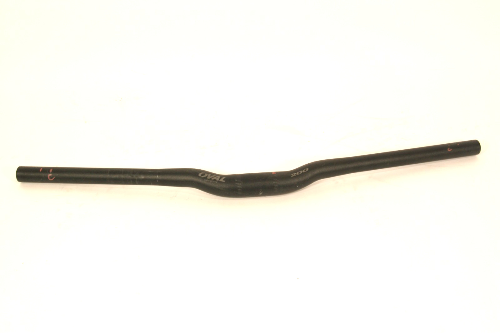 Oval 200 Aluminum MTB Riser Bar 640mm 9 degree sweep 25 mm Rise HB264