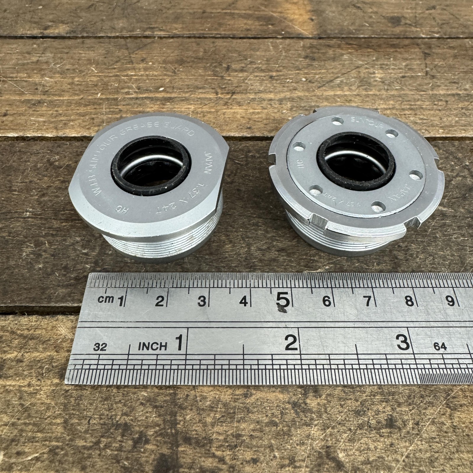 Vintage Suntour WTB Grease Guard Bottom Bracket Cups NOS 1.37x24T XC Pro MTB