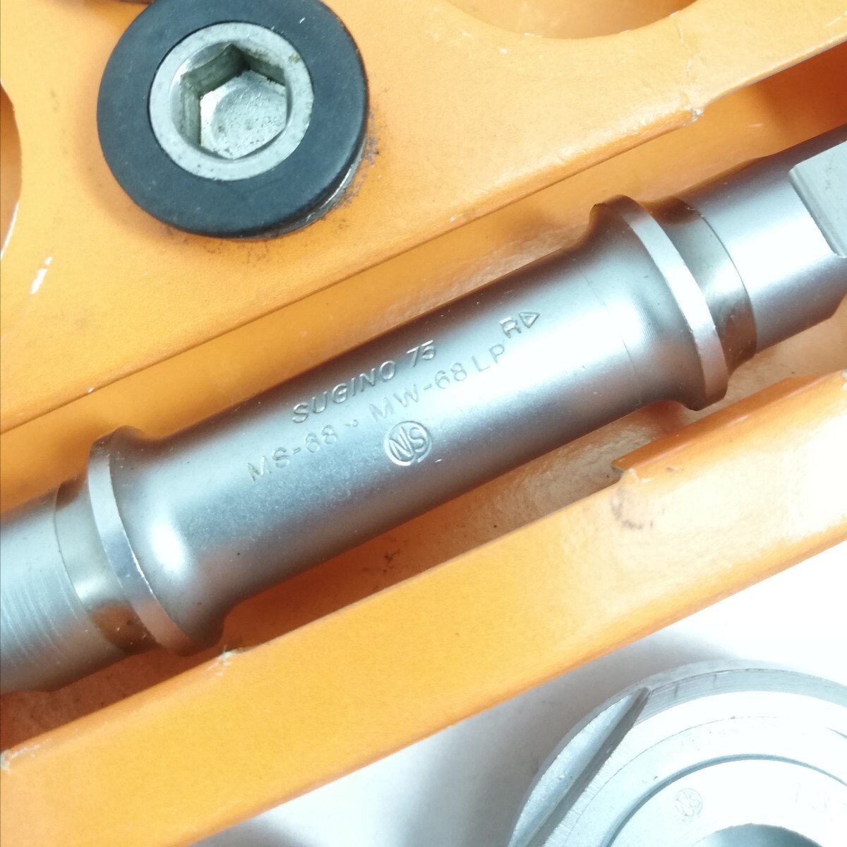 SUGINO 75 NJS Bottom Bracket 68mm JIS 109mm Spindle Track Bike Japan