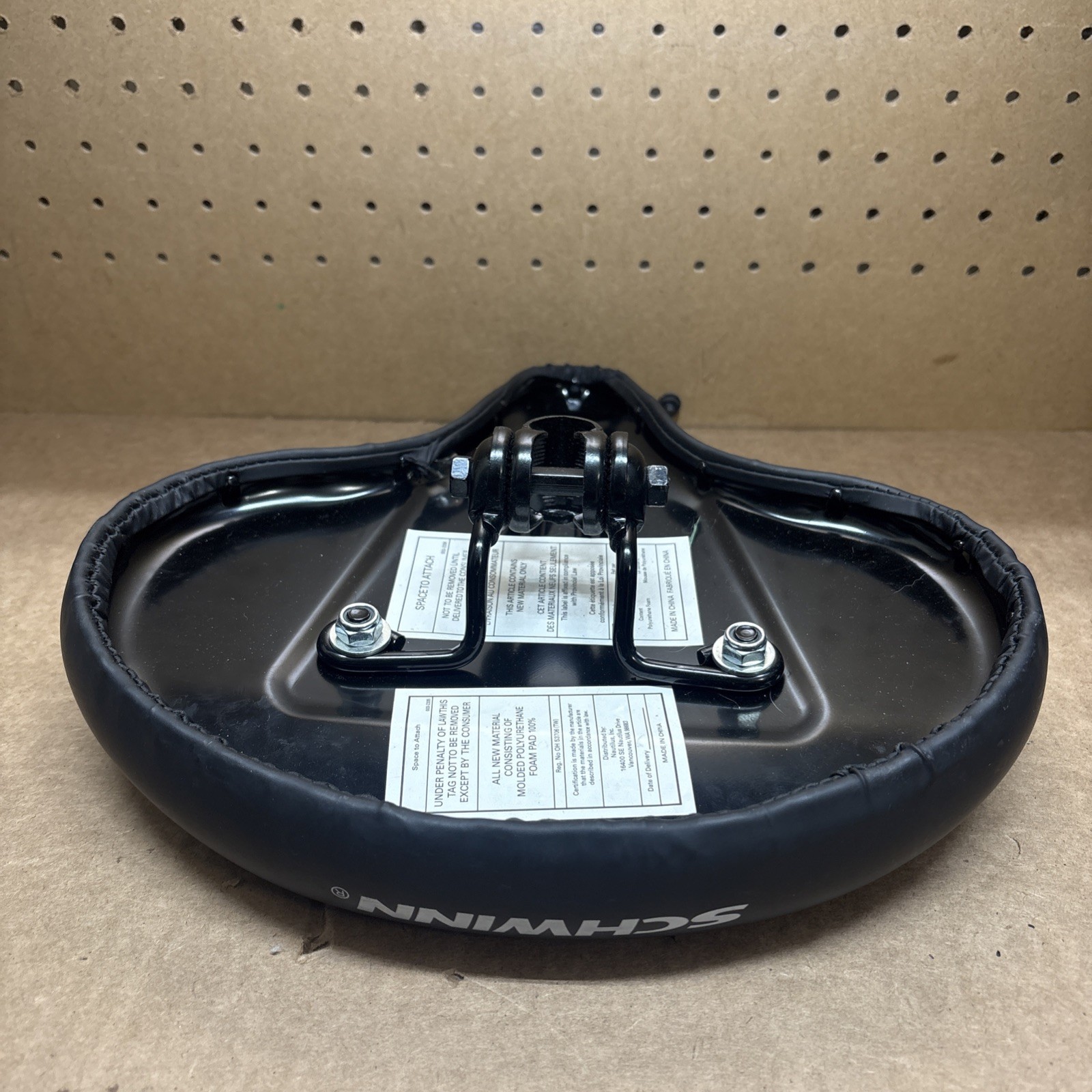 SCHWINN EXTRA WIDE COMFORTABLE SADDLE SEAT BICYCLE BLACK