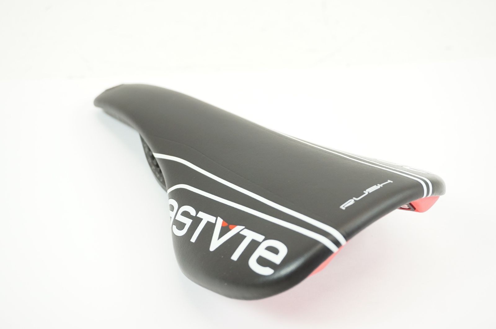 ASTUTE “Astute” RUSH Saddle / Baichari Utsunomiya Store