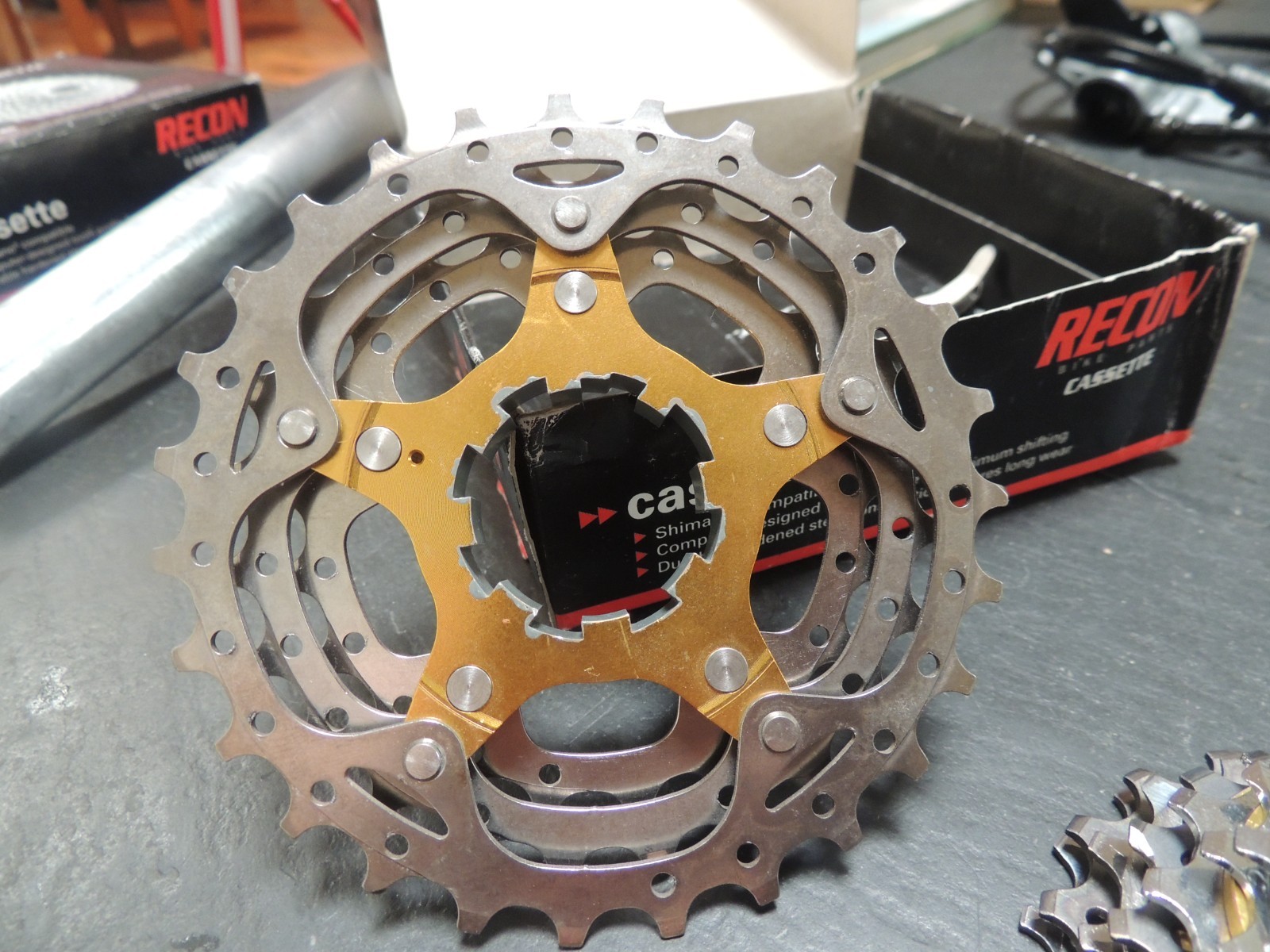 Recon 10 Spd Campagnolo Compatible Cassette 11-27 Titanium NEW Ultralight
