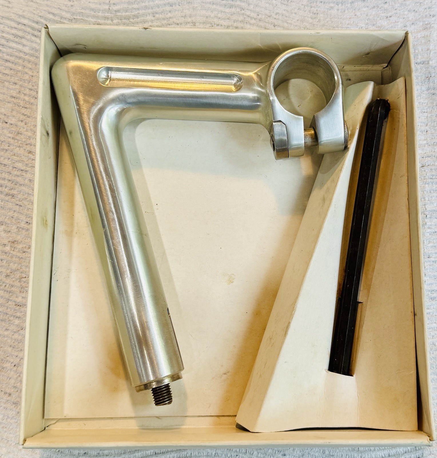 Nitto Pearl Fluted Quill Stem 100mm 25.4mm Clamp NOS New Art Display Box