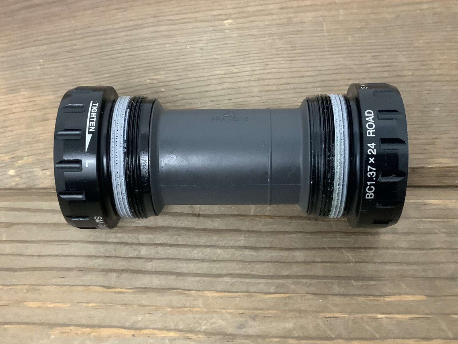 Shimano Ultegra SM-BBR60 Road Bicycle Bottom Bracket Black 68 / English Threaded