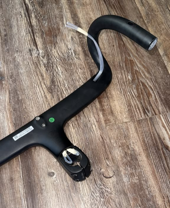 Winspace Zero SL Handlebar 40cm x 105mm FSA ACR Spacers