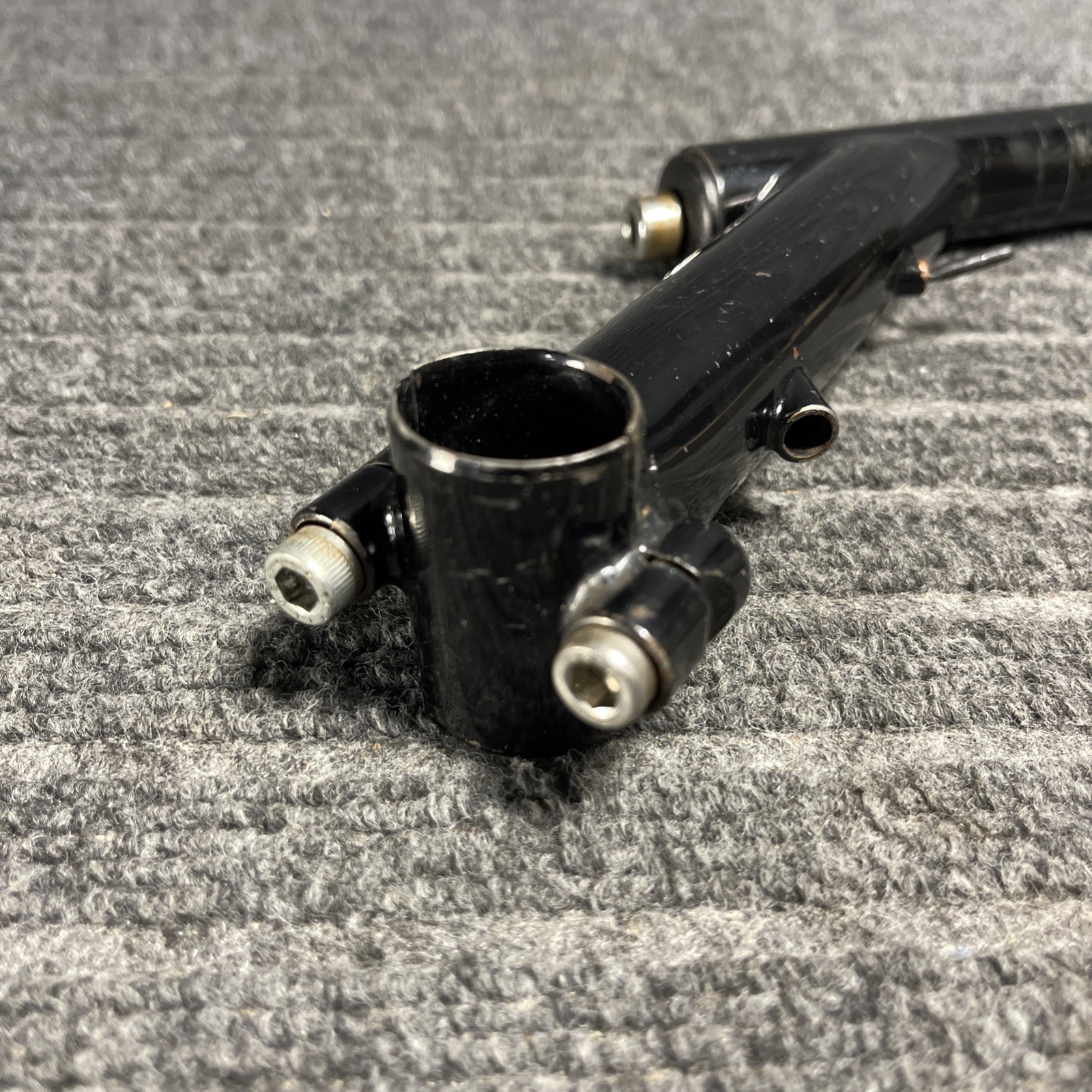 GT 1″ Quill Stem 25.4mm Clamp 135mm 2-Bolt Faceplate w/ Cable Pass Thru MTB