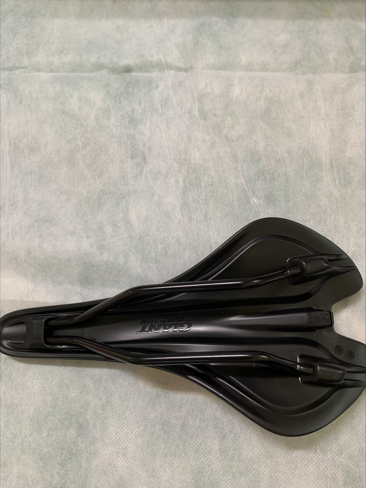 NEW Giant Contact Neutral Bike Saddle 279 x 140mm Black/yellow
