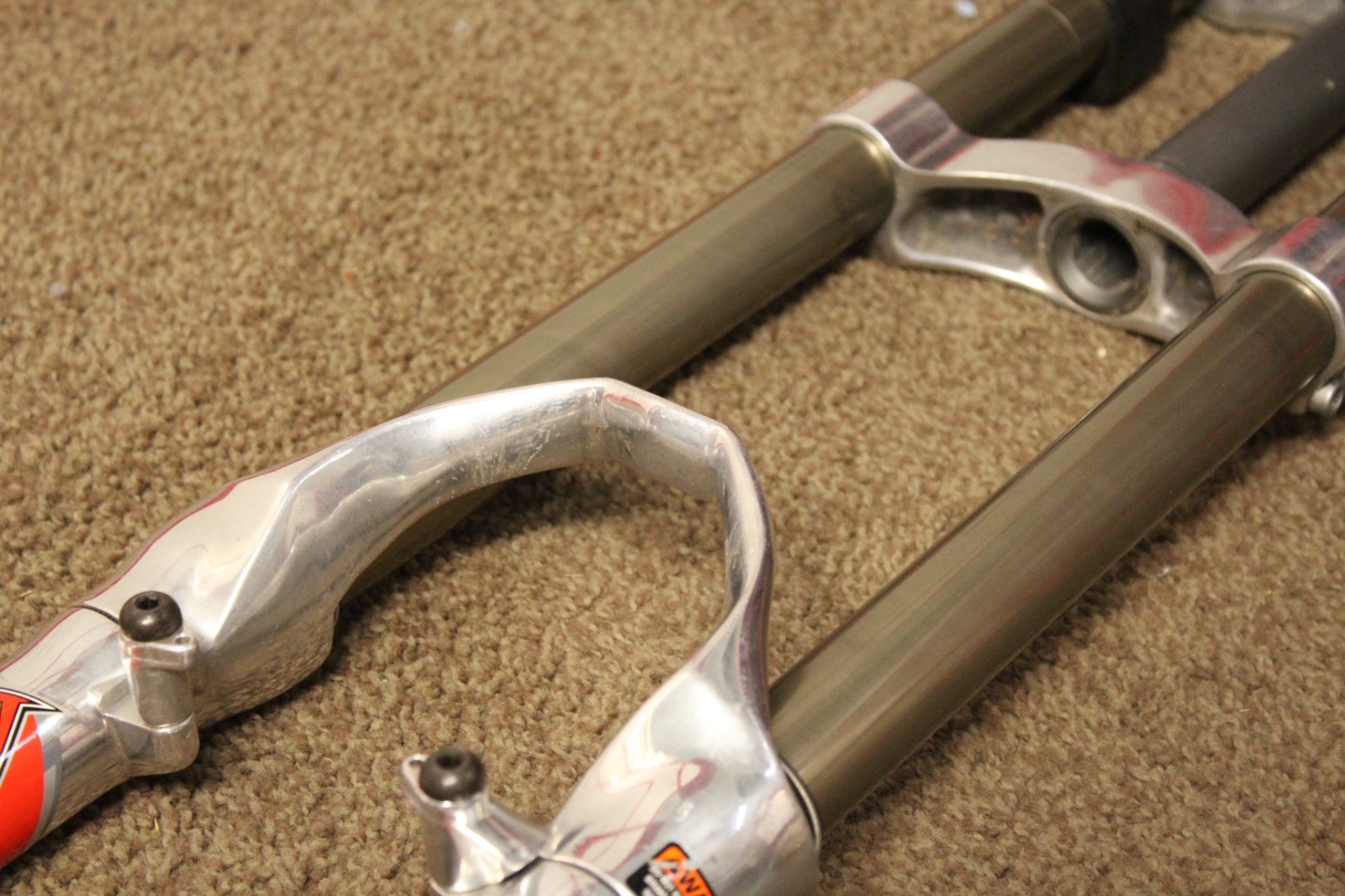 RARE 2002 MARZOCCHI Bomber Dual crown 200mm, 1-1/8” 26″, Downhill DH Fork MTB