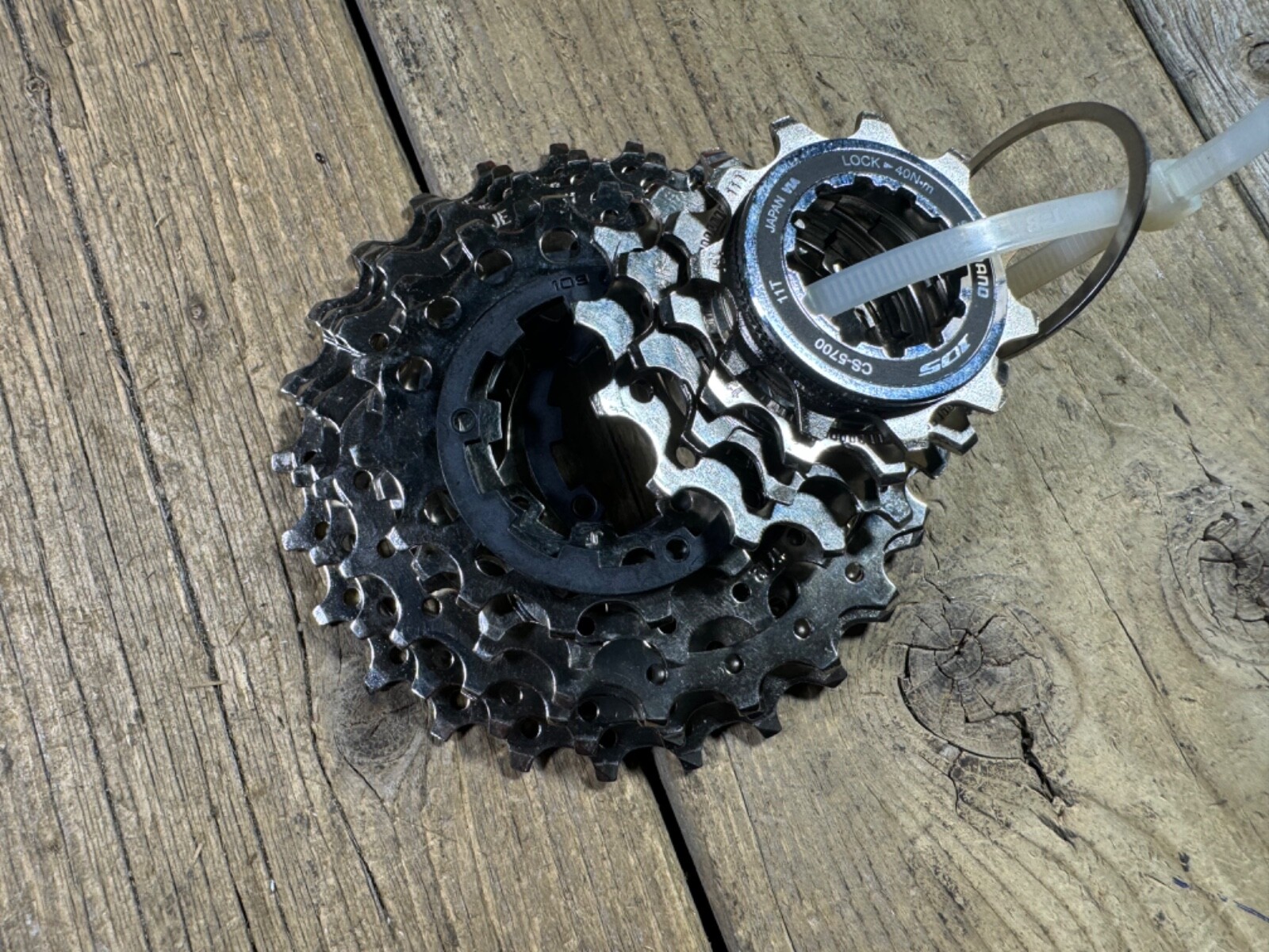 SHIMANO 105 CS-5700 10 Speed Cassette 11-25T 10 Spd USED 11-25 Japan Road Bike