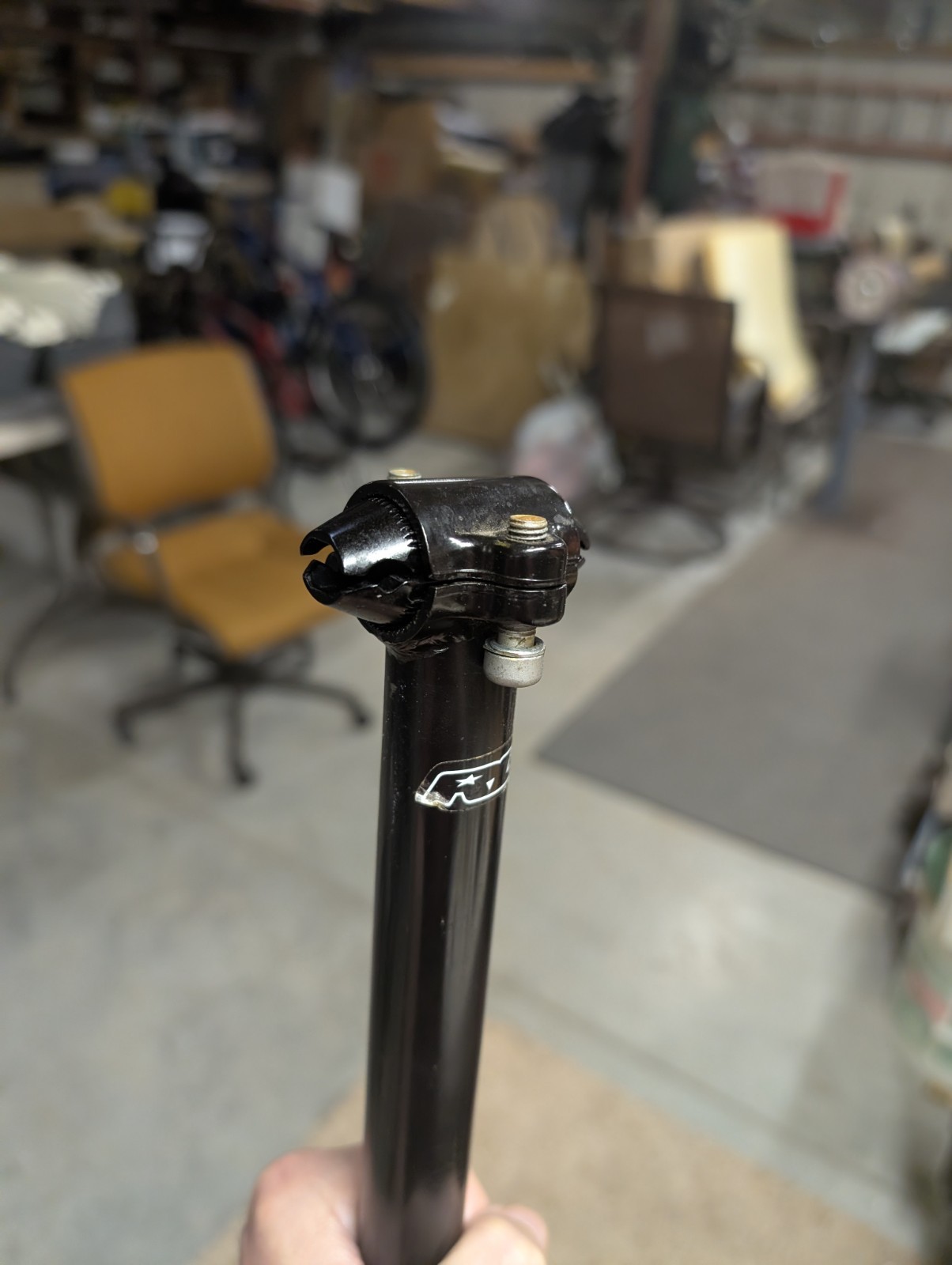 Redline 25.4mm(1″) Cr-mo Micro Adjust Seat Post Black Old/Mid school Bmx Uncut.