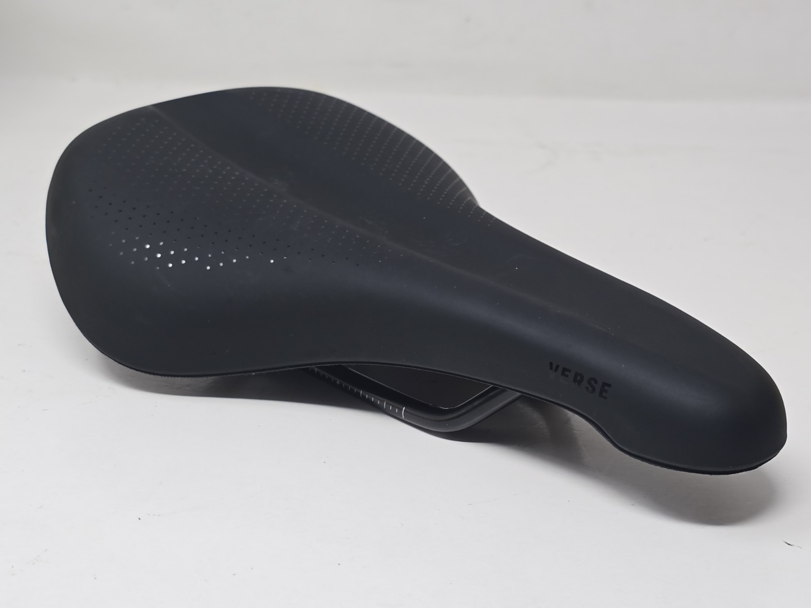 Trek Verse Bike Saddle, 250mm x 145 mm, Steel Rails, #5302897