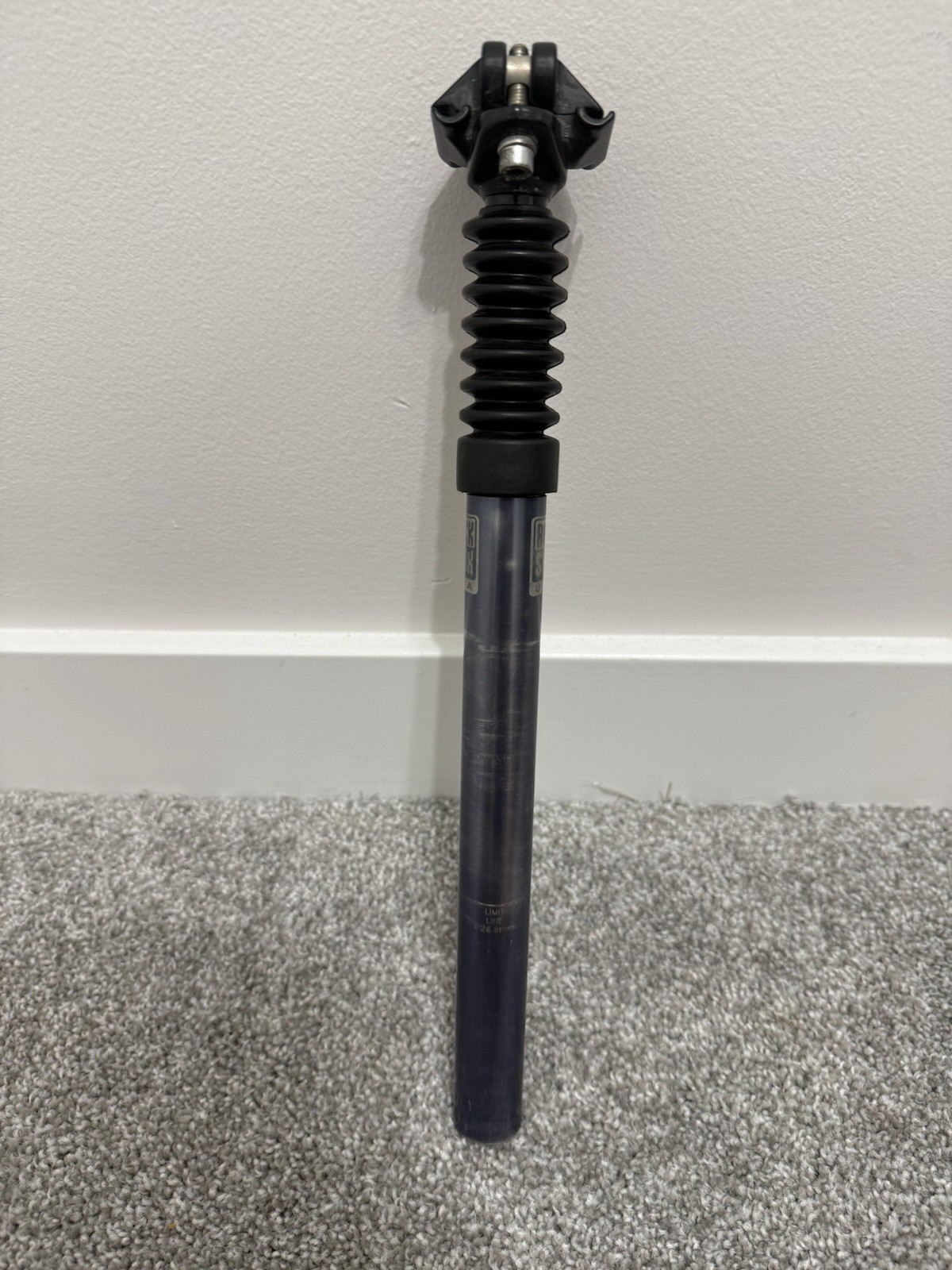 RockShox Suspension Seatpost 26.8 mm x 360 mm Aluminum Gunmetal MTB