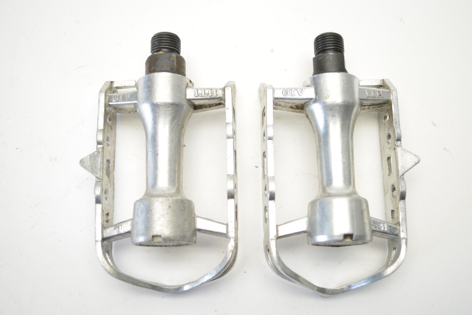 VINTAGE HTI A19 ROAD BICYCLE FORGED ALLOY QUILL PEDALS 9/16 X 20 TPI