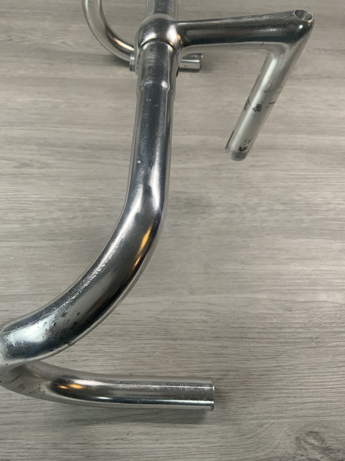 3T FORMA DROP BARS 420 MM 3T AERO QUILL STEM 100 MM