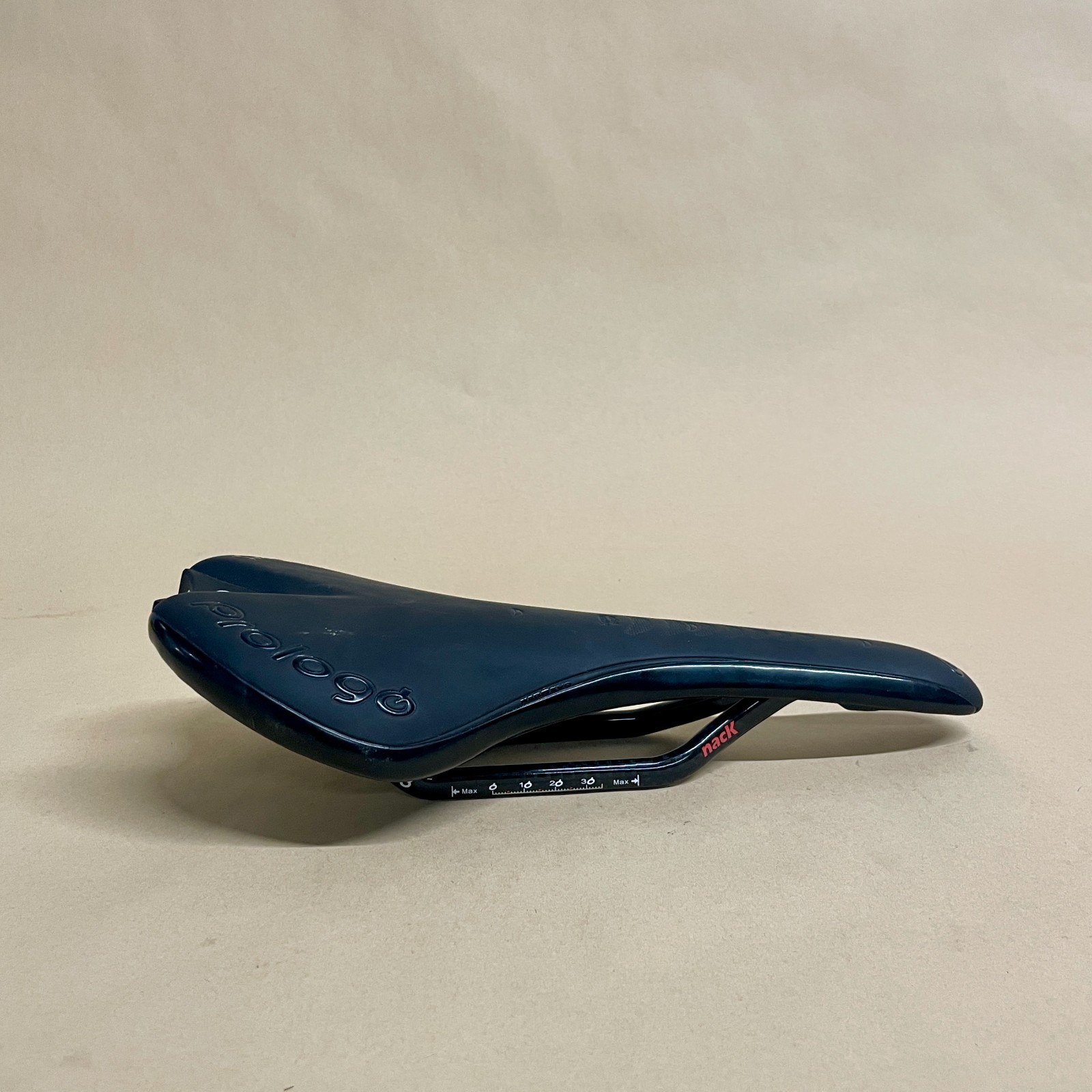 Prologo Nago Evo Road Bicycle Saddle Nack Carbon Rails Active Density 134mm Wide