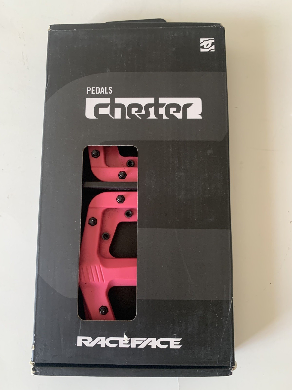 Set of 2 Race Face Chester Pedals Magenta, One Size